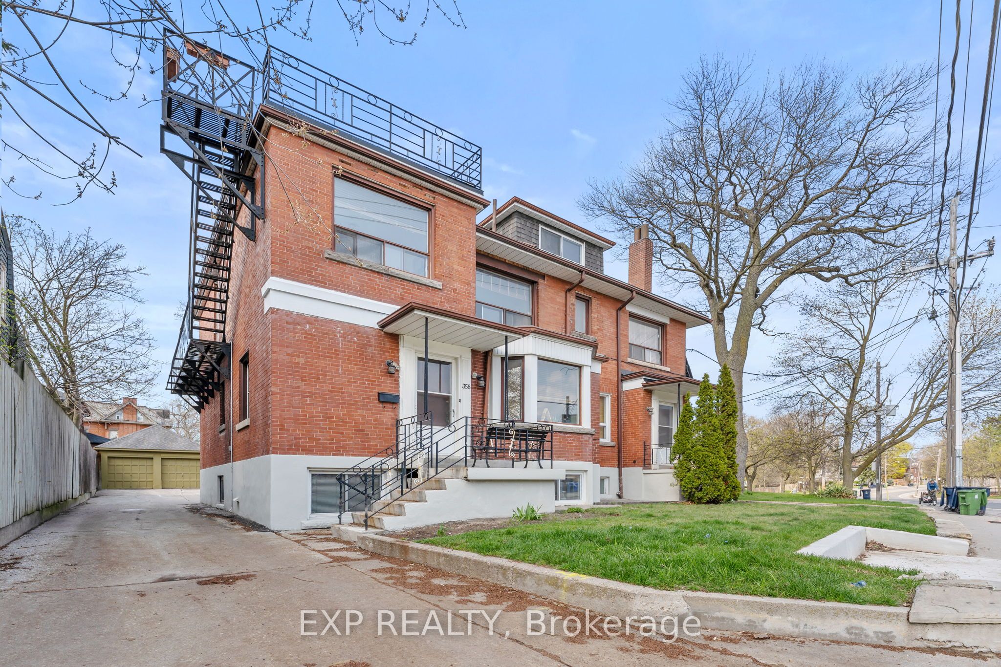 354 Annette Street, Toronto, ON M6P 1R5 photo 3