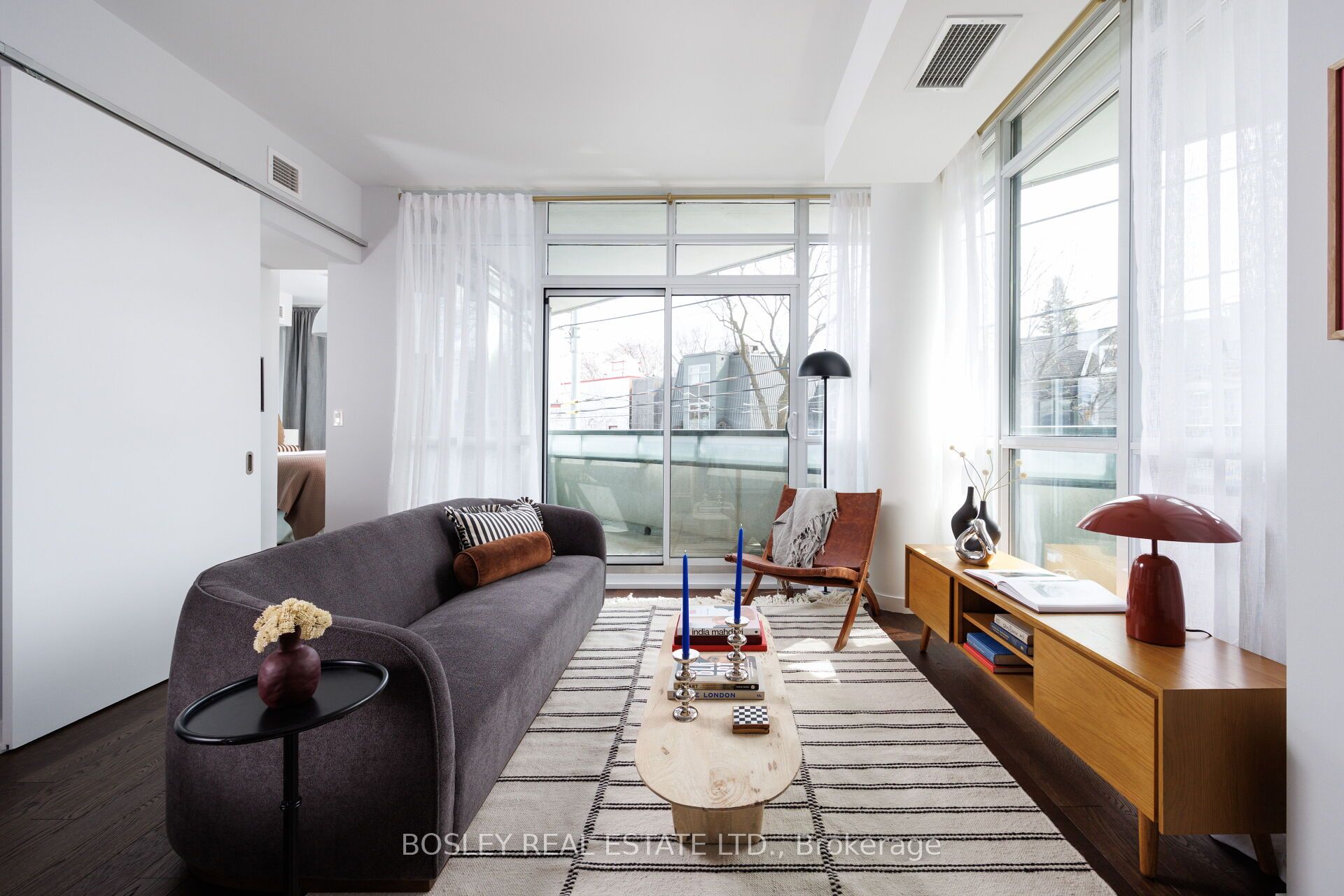 36 Howard Park Avenue 209, Toronto, ON M6R 0A5