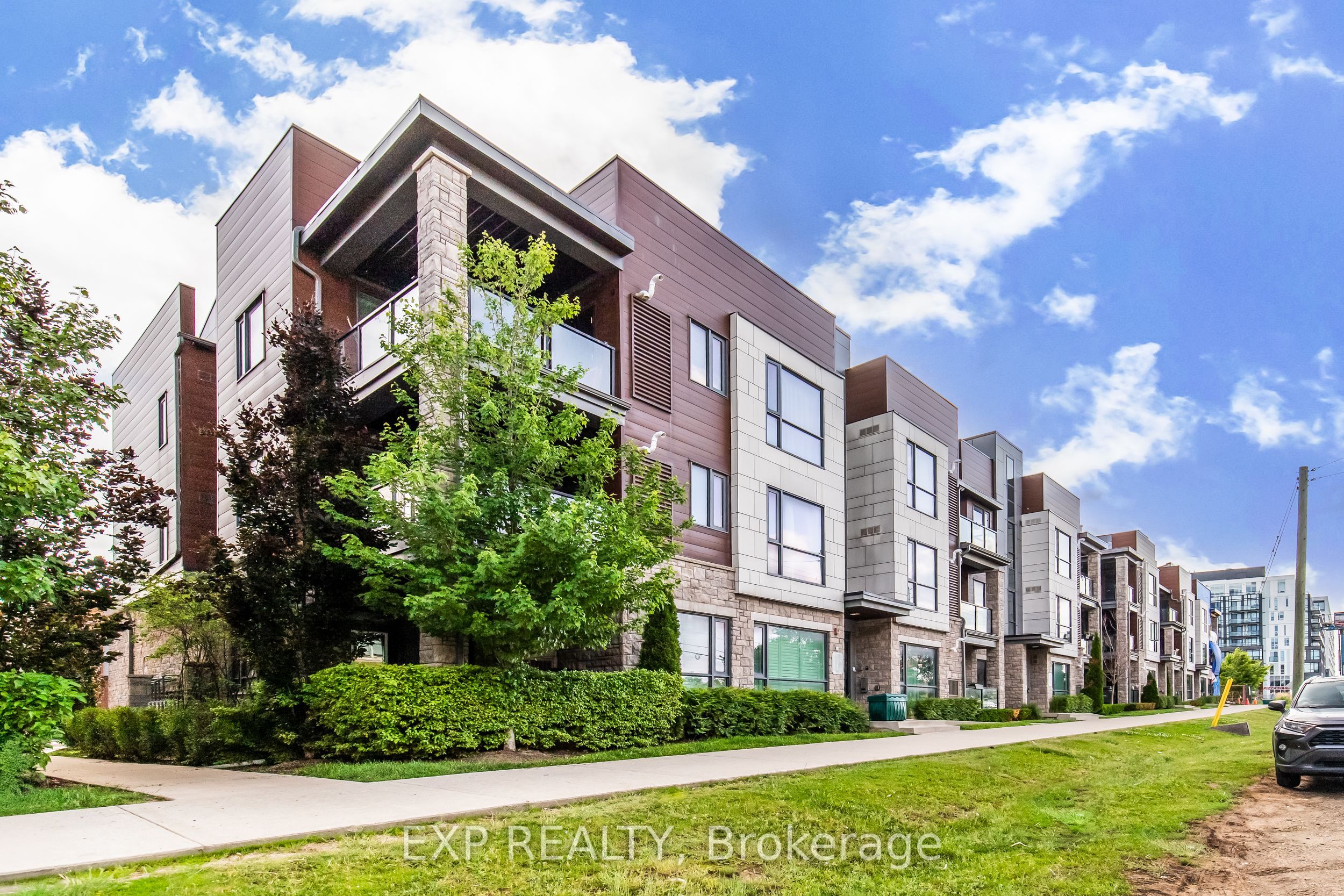 2388 Khalsa Gate 212, Oakville, ON L6M 1P5 photo 2
