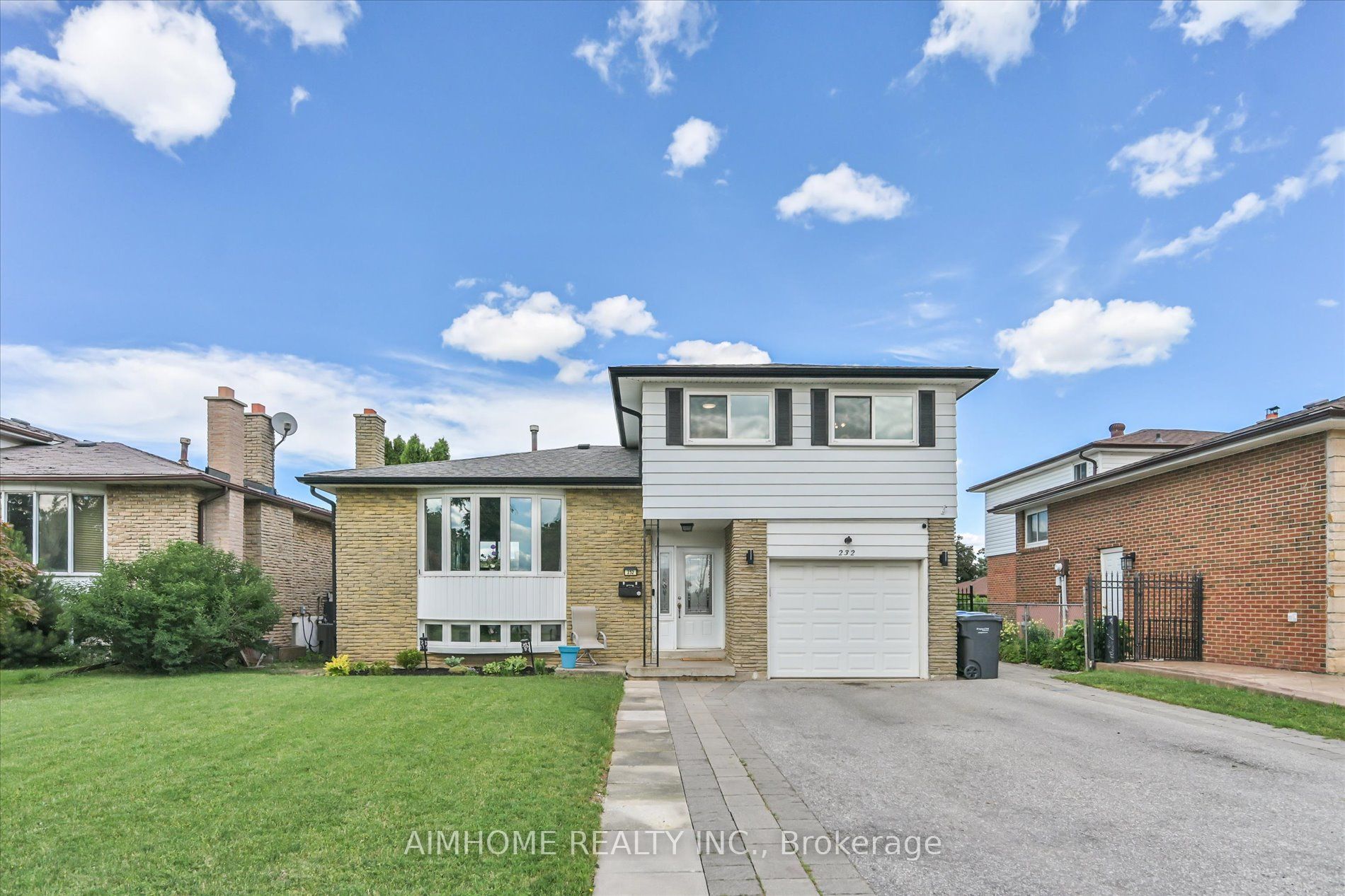 232 McMurchy Avenue, Brampton, ON L6Y 1Z5 photo 2
