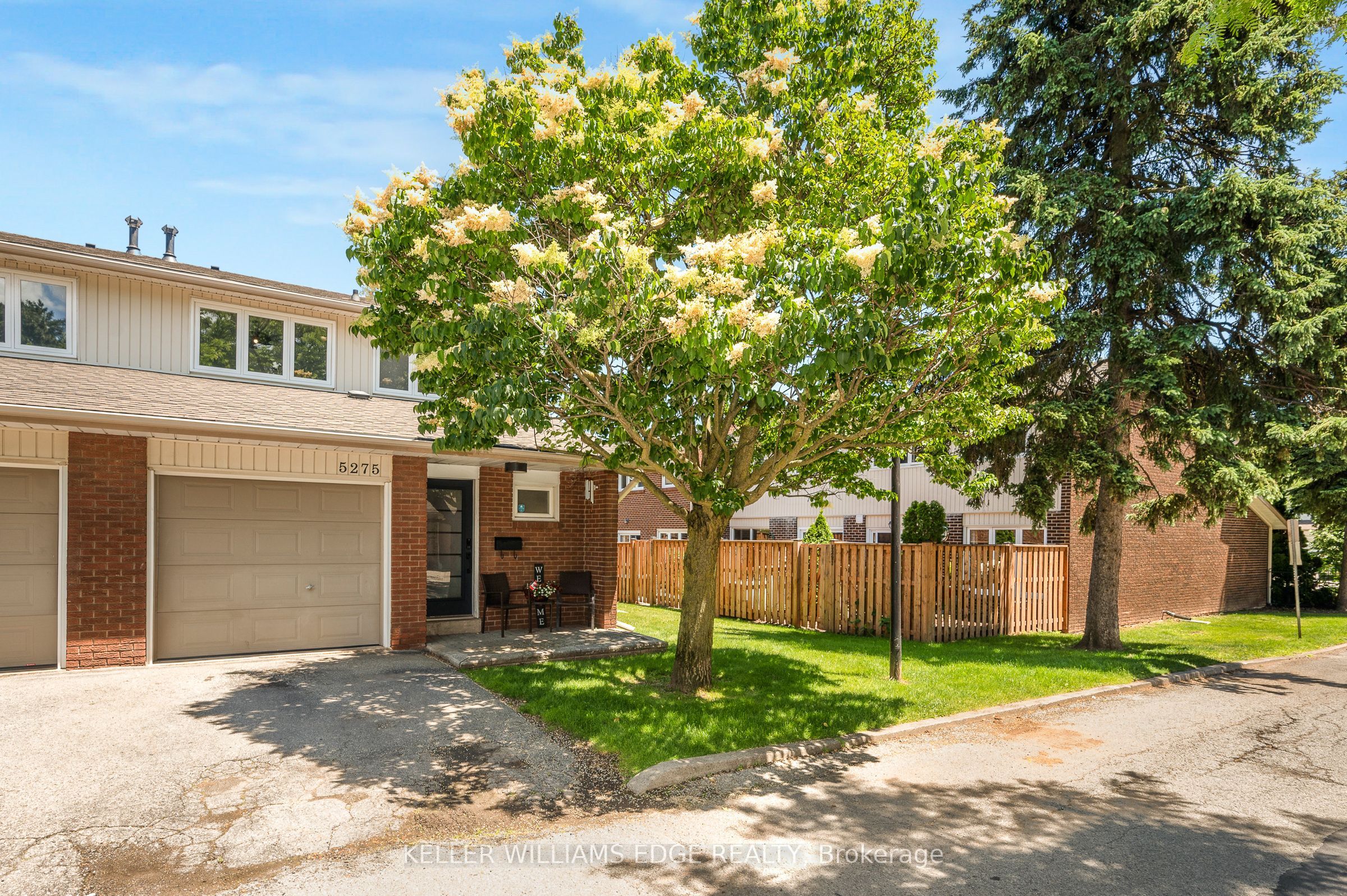 5275 Banting Court, Burlington, ON L7L 2Z4