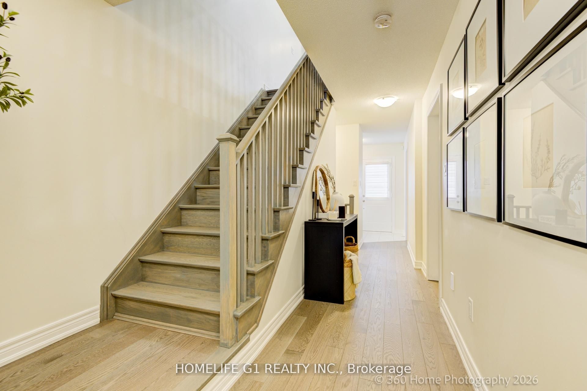 98 Fruitvale Circle, Brampton, ON L7A 5B9 photo 3