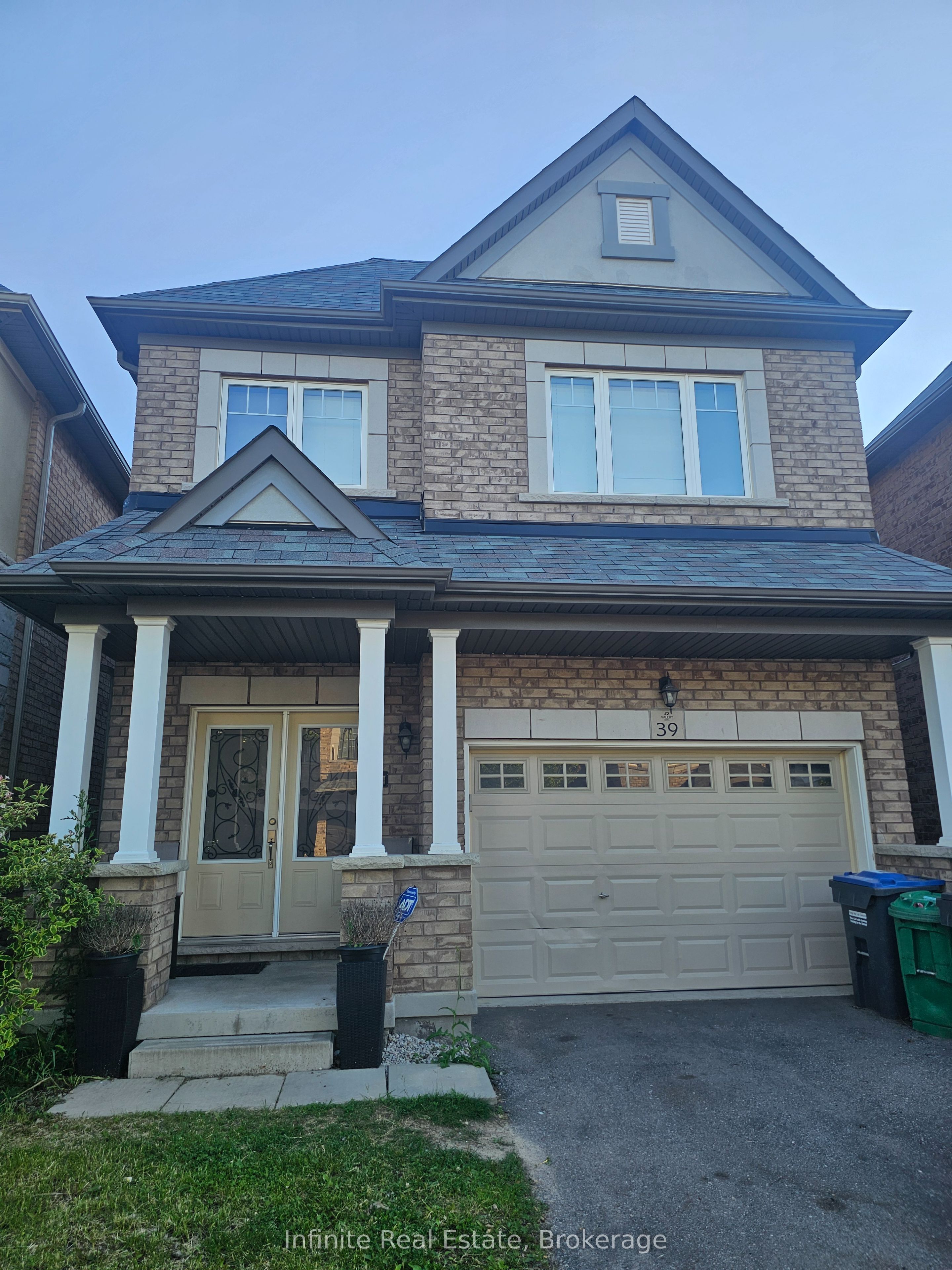 39 Lola Crescent, Brampton, ON L7A 0A8