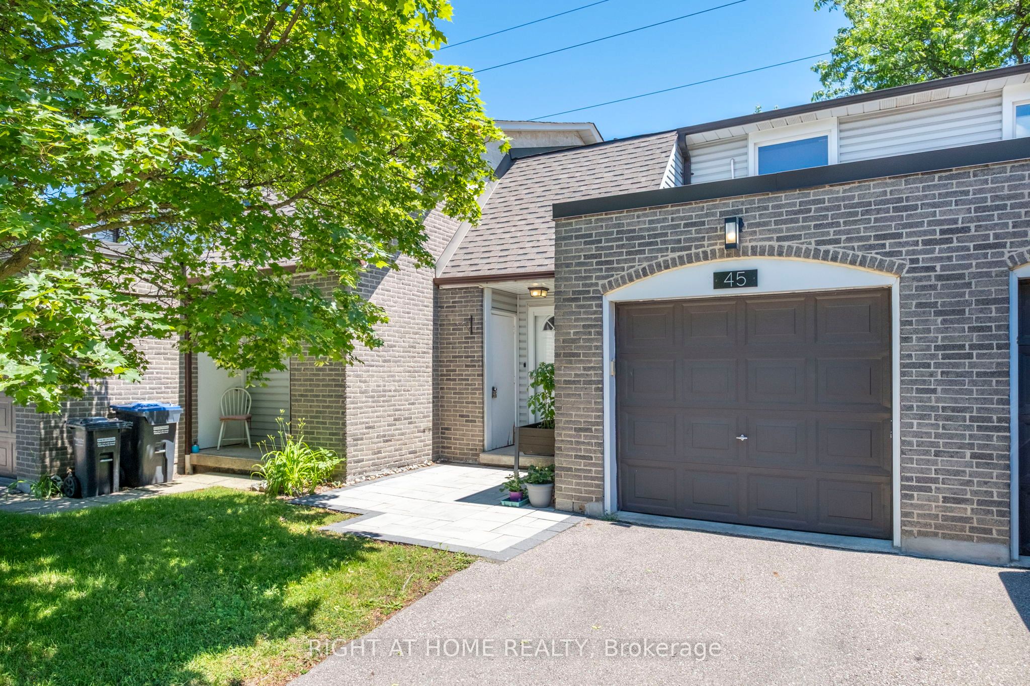 2440 Bromsgrove Road 45, Mississauga, ON L5J 4J7 photo 3