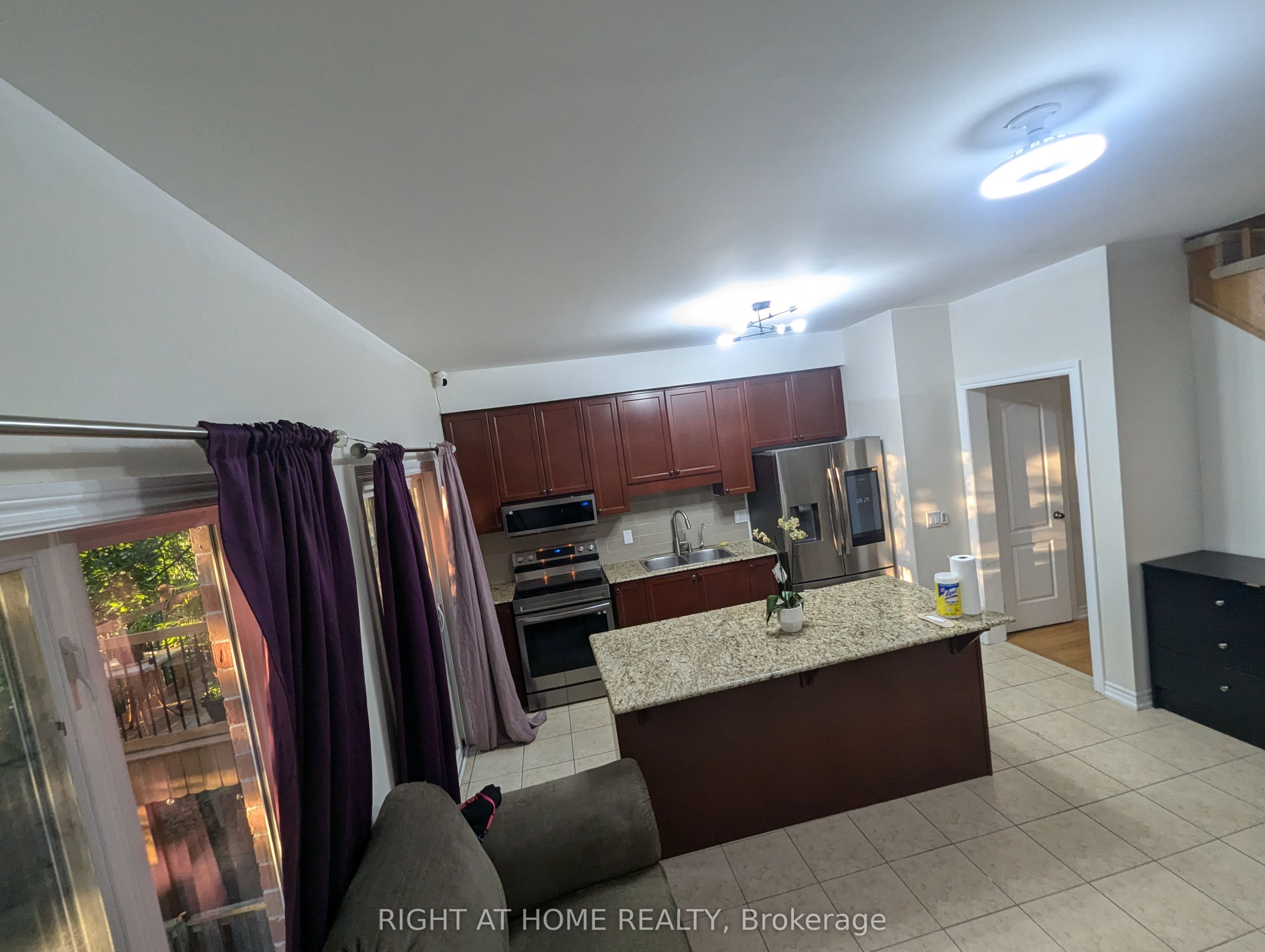 3038 HAINES Road 55, Mississauga, ON L4Y 0C8 photo 4