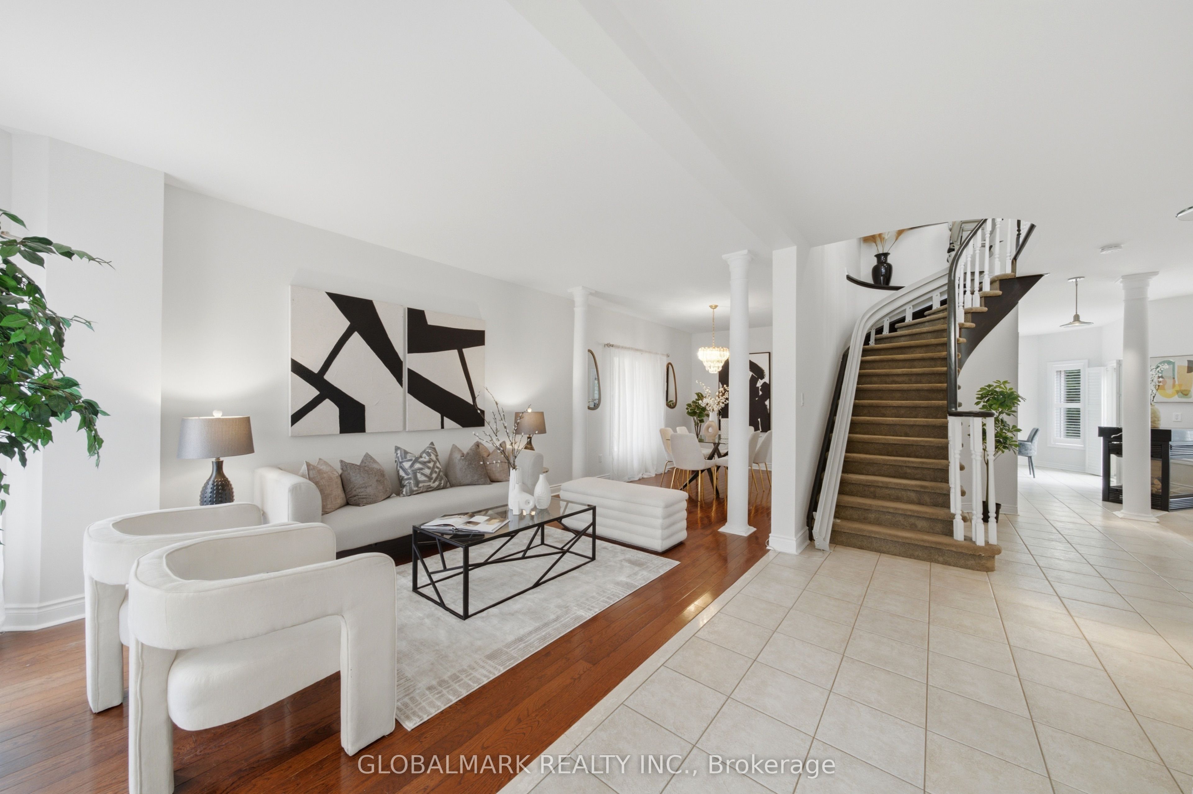 7287 Waldorf Way, Mississauga, ON L5N 7P7 photo 4