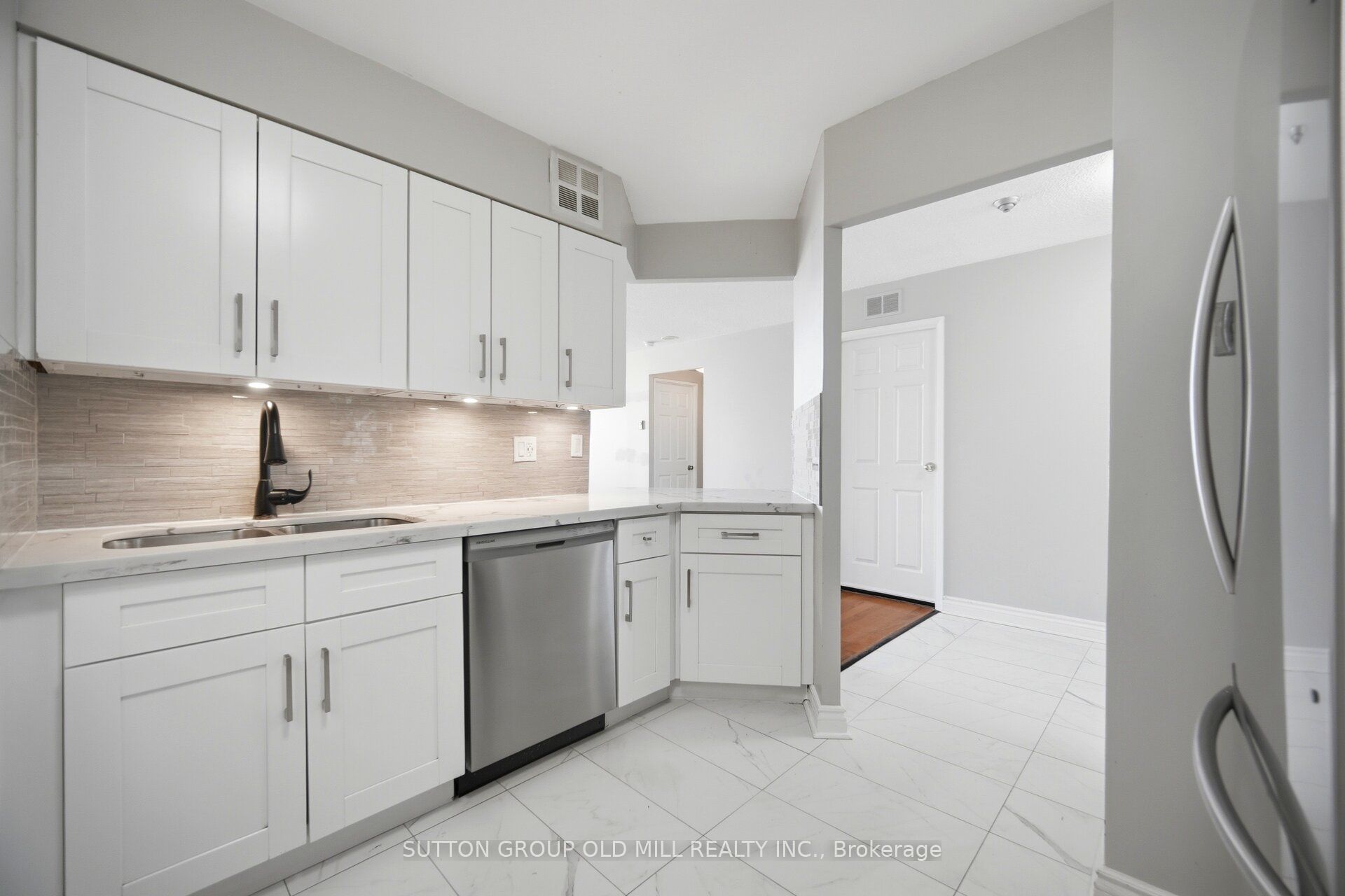 3605 Kariya Drive 1812, Mississauga, ON L5B 3J4