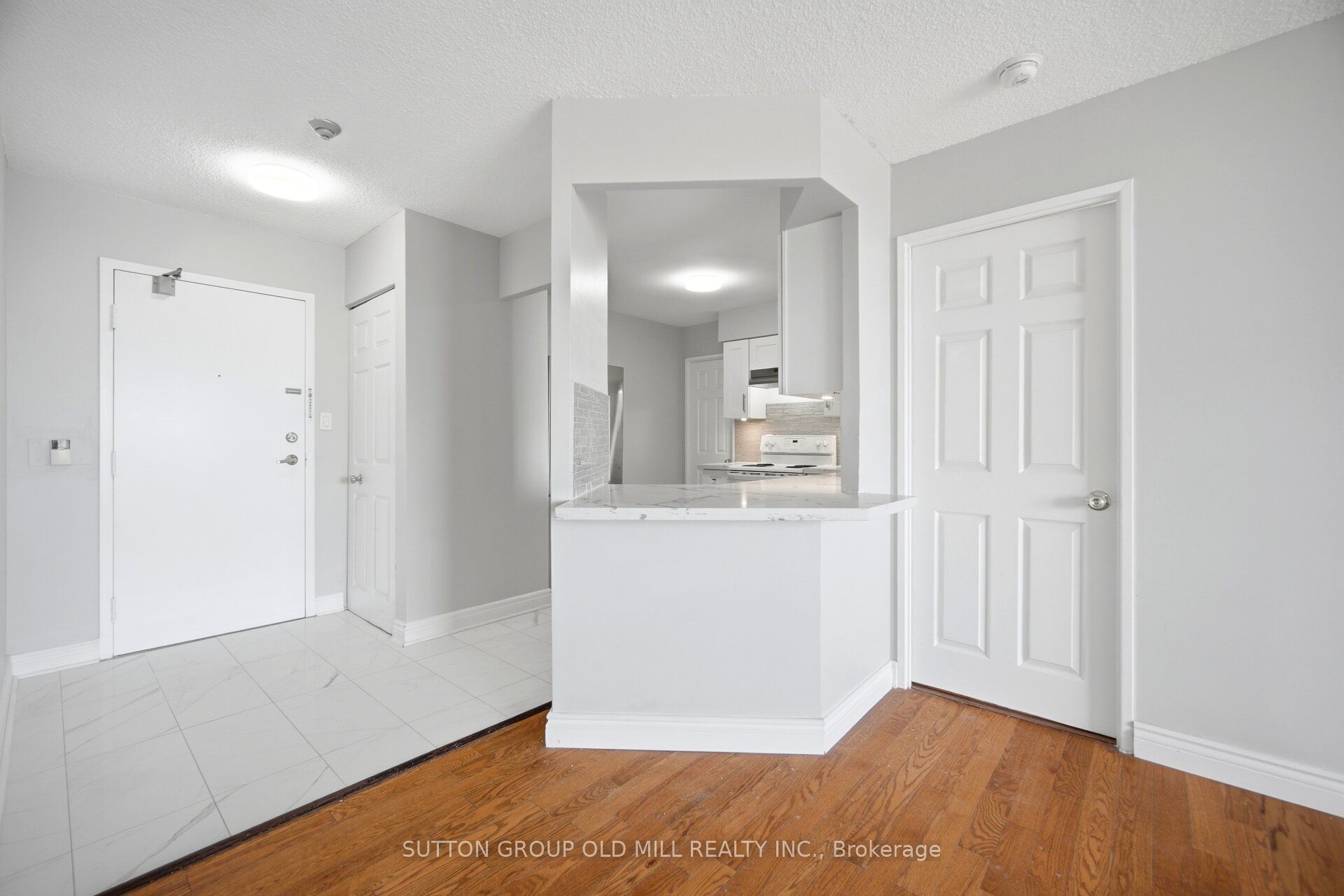 3605 Kariya Drive 1812, Mississauga, ON L5B 3J4 photo 5