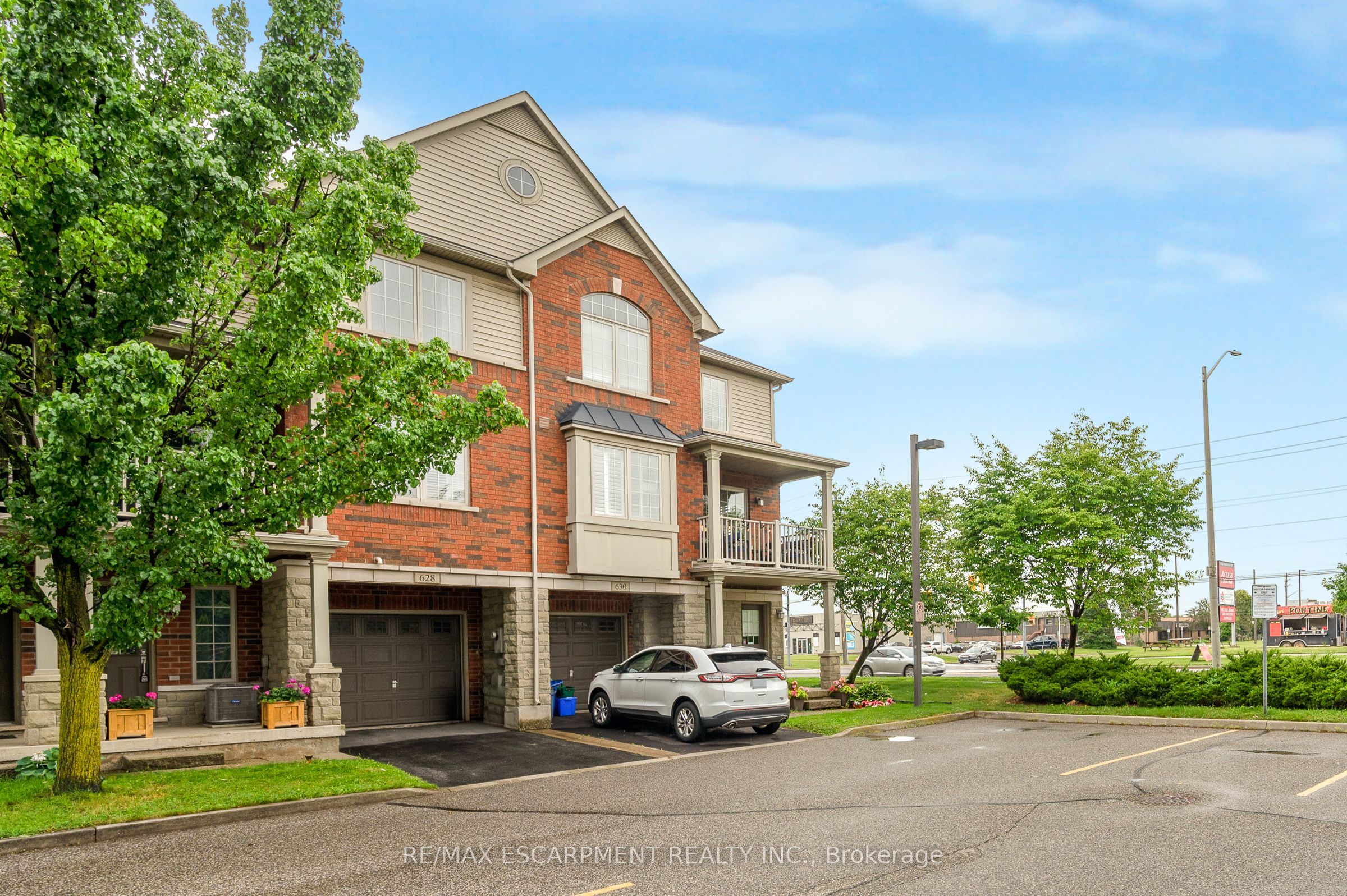 628 Brain Common, Burlington, ON L7L 0E3 photo 3