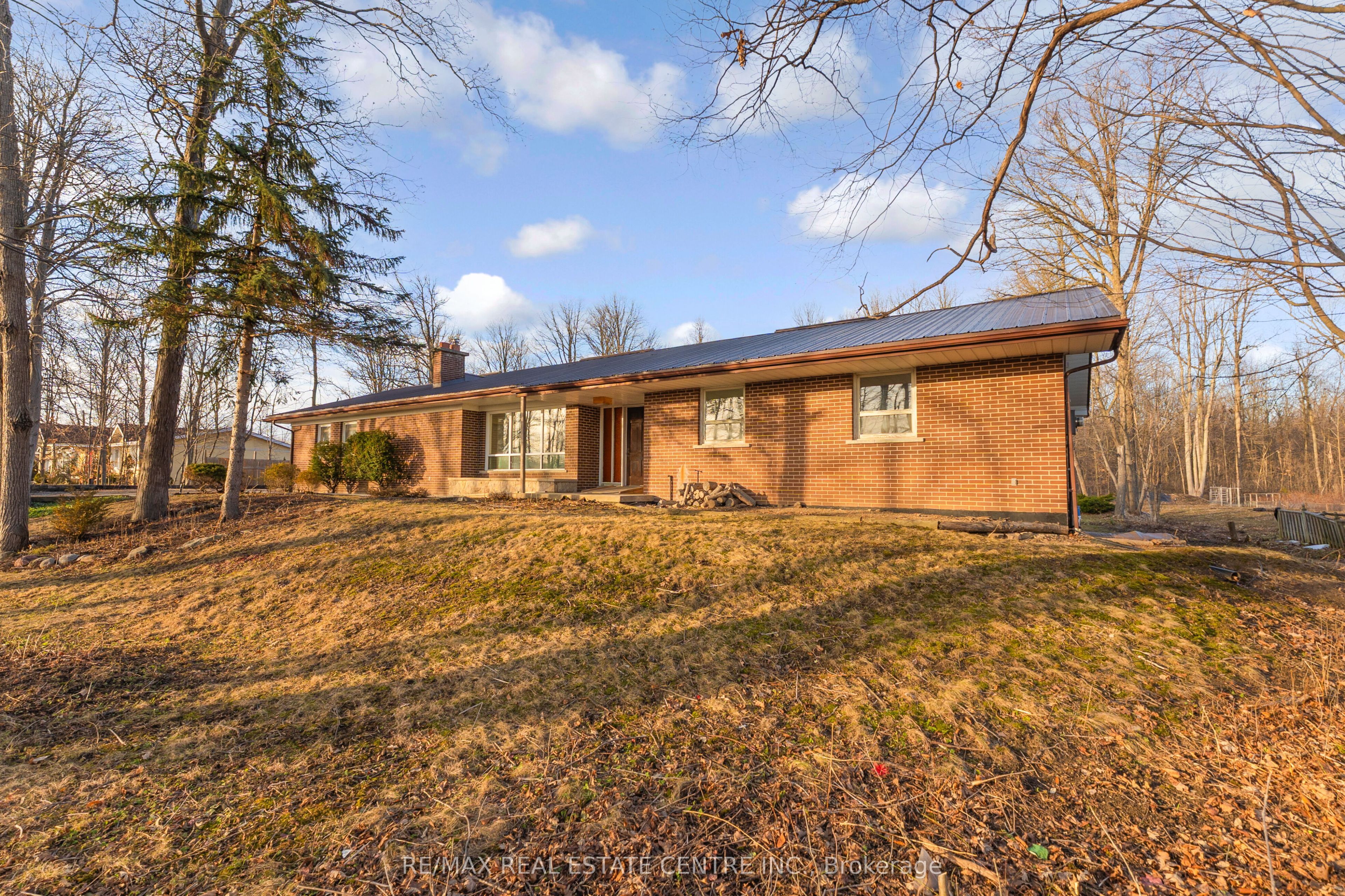 8449 8th Line, Halton Hills, ON L7G 4S5 photo 2