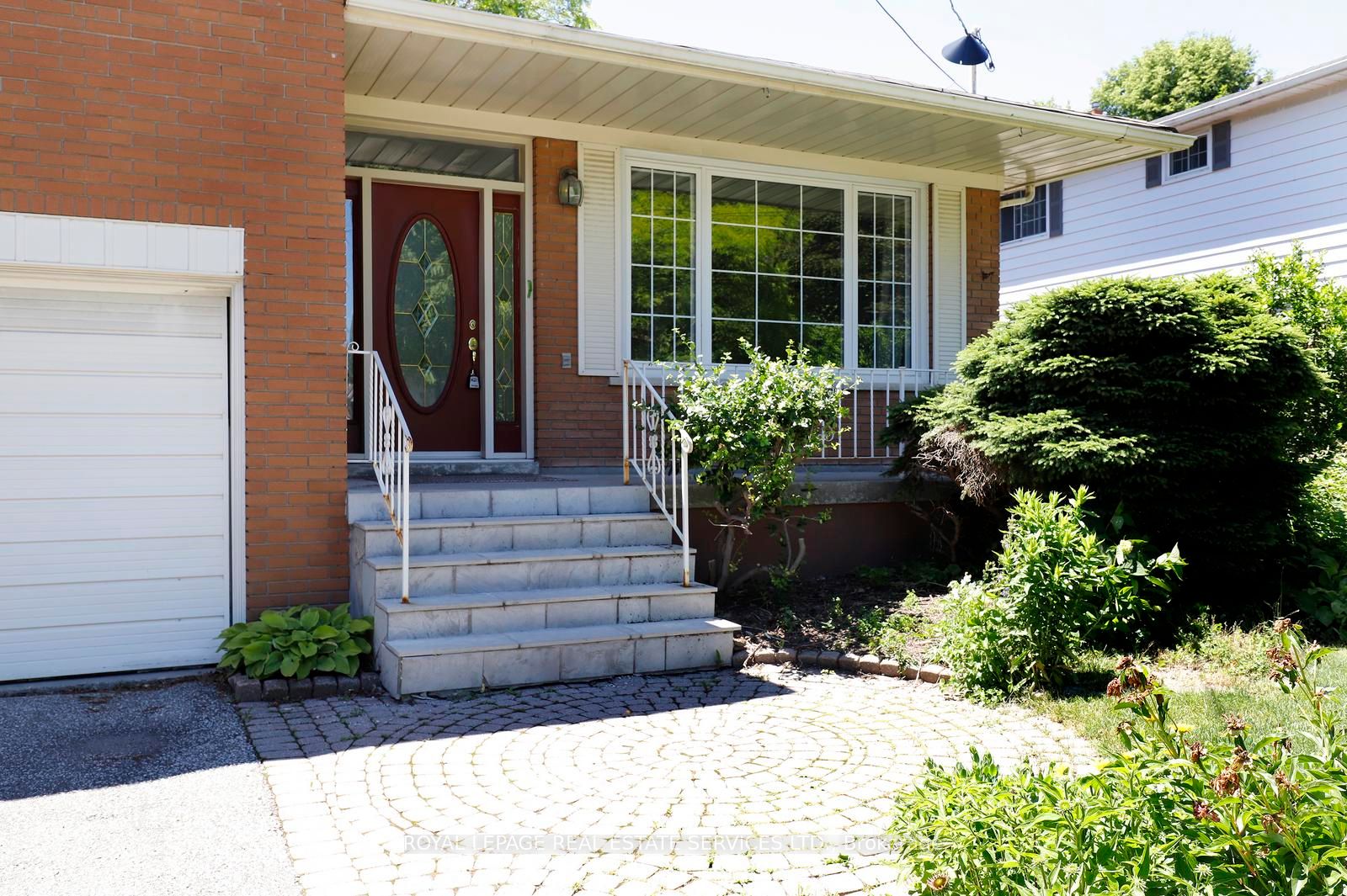 1492 Hillgrove Road, Mississauga, ON L5J 3M1 photo 2