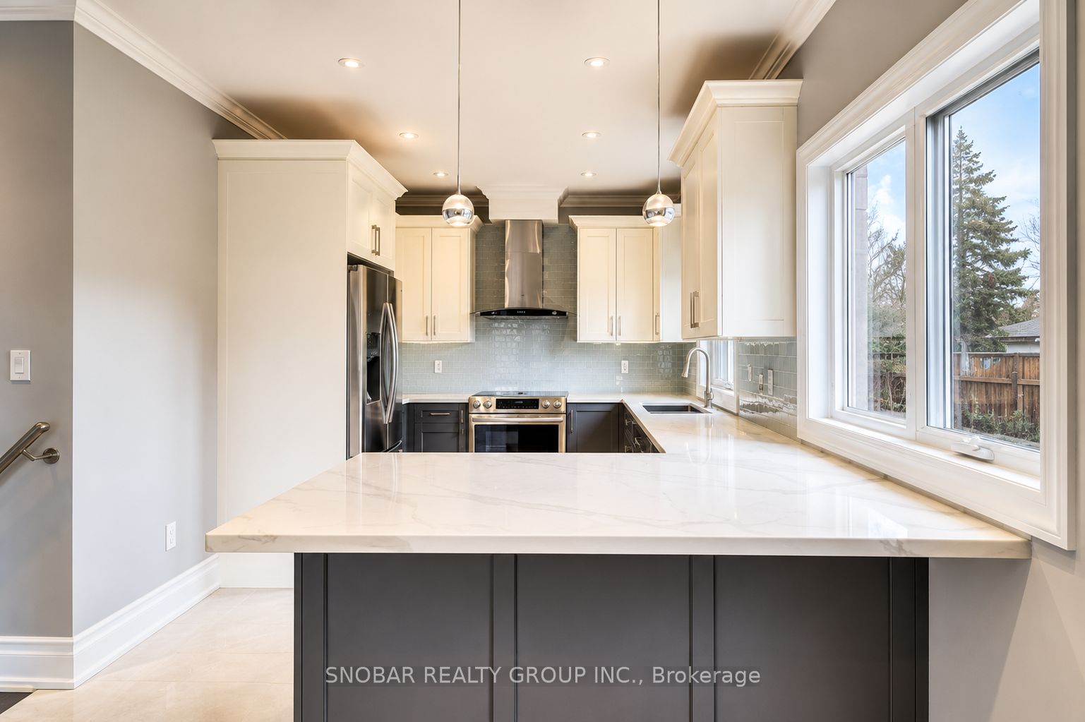 1 Aura Lea Boulevard, Toronto, ON M9M 1K2 photo 3