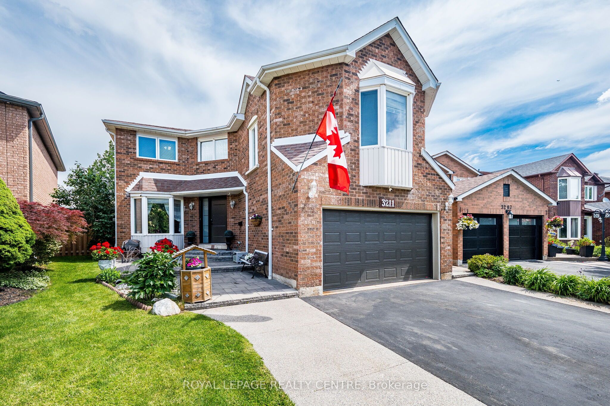 3211 Dovetail Mews, Mississauga, ON L5L 5K4 photo 2