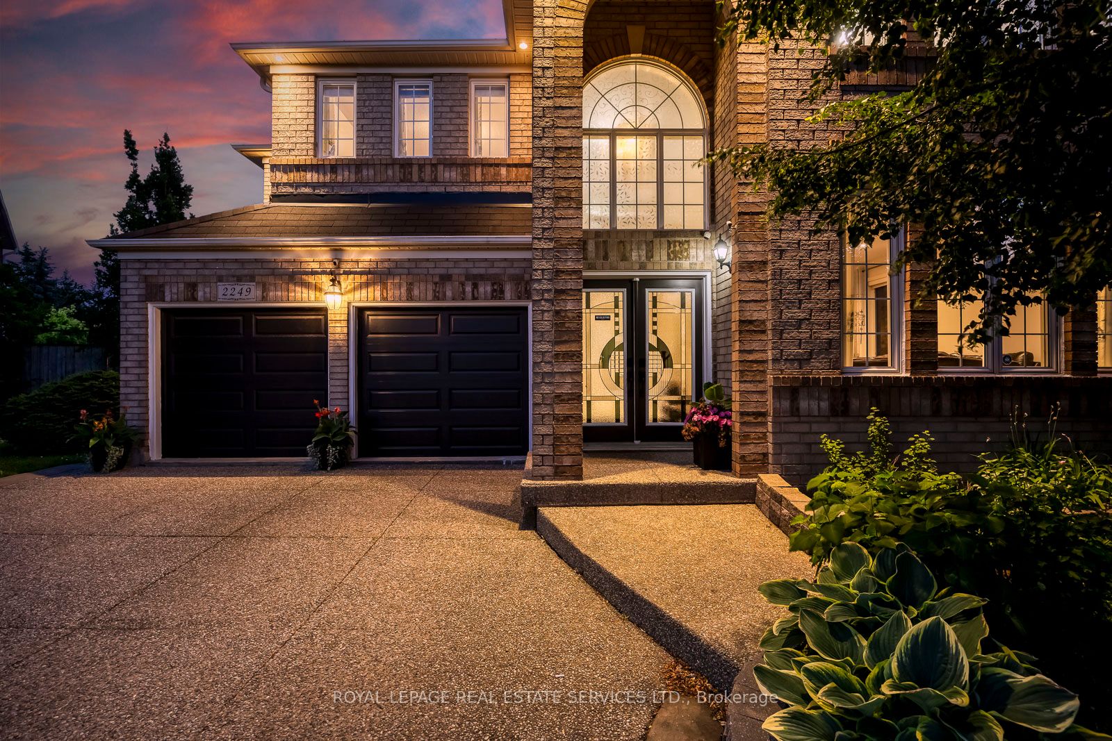 2249 Glazebrook Circle, Oakville, ON L6M 5B5 photo 5