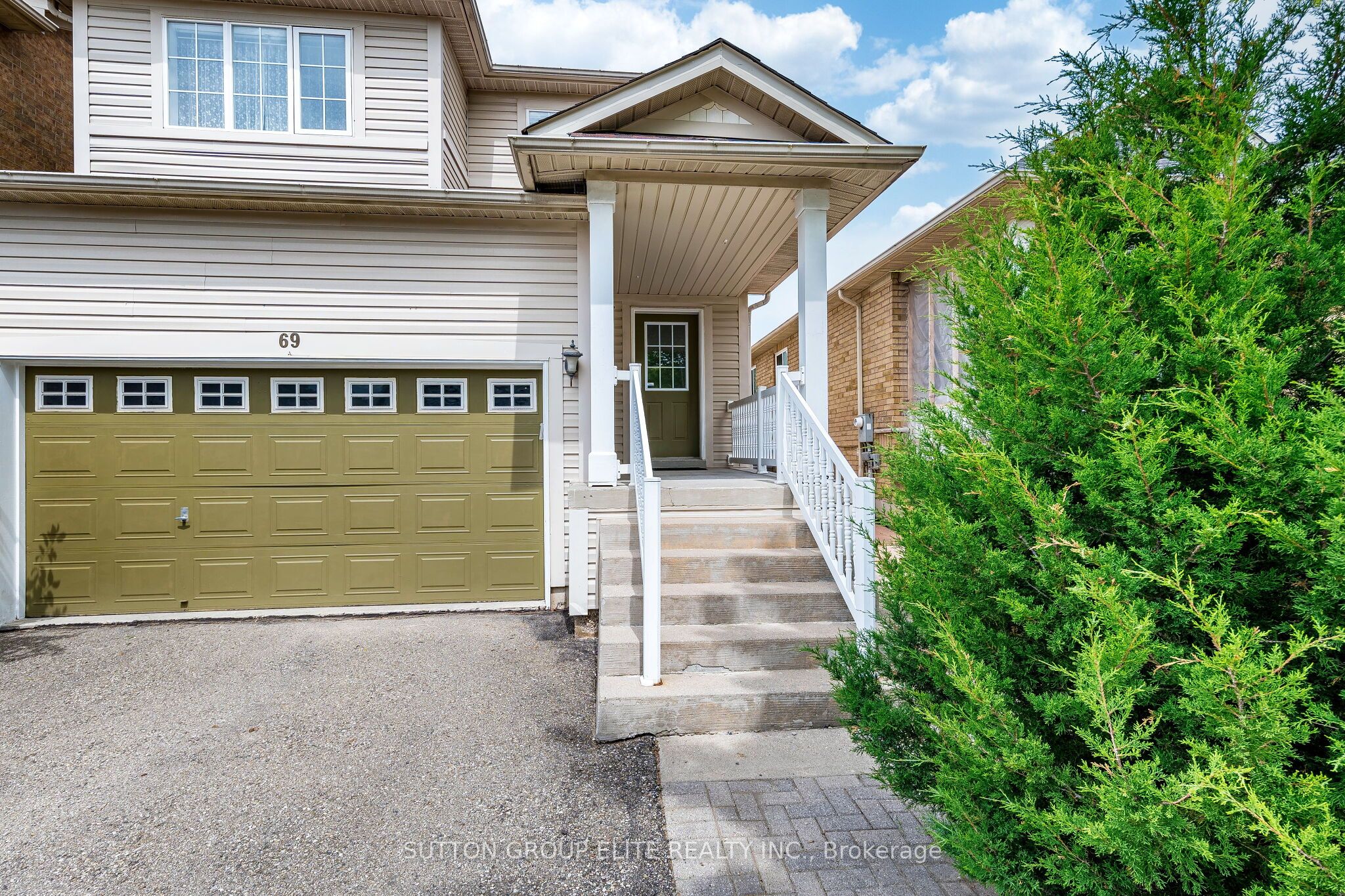 69 Legend Lane, Brampton, ON L6X 5B6 photo 2