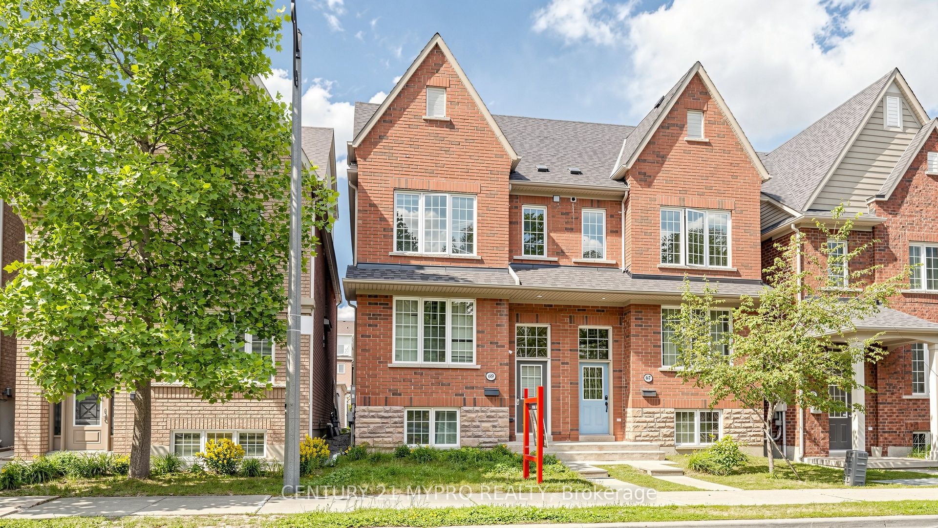 69 Haynes Avenue, Toronto, ON M3J 0C3 photo 2