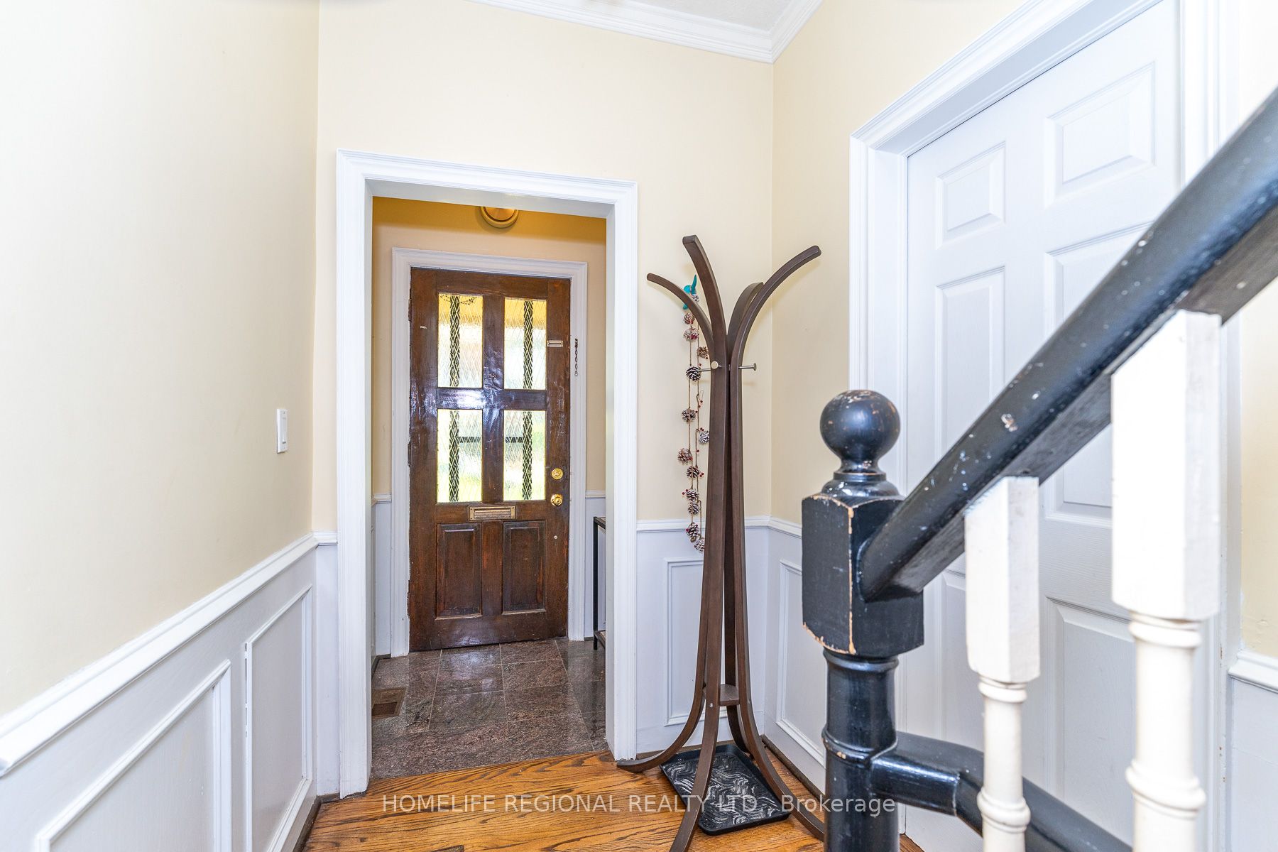 122 Emerson Avenue, Toronto, ON M6H 3T1 photo 3
