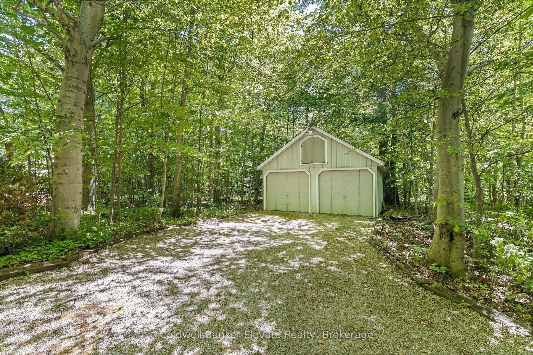 9761 Eighth Line, Halton Hills, ON L7G 4S5 photo 3