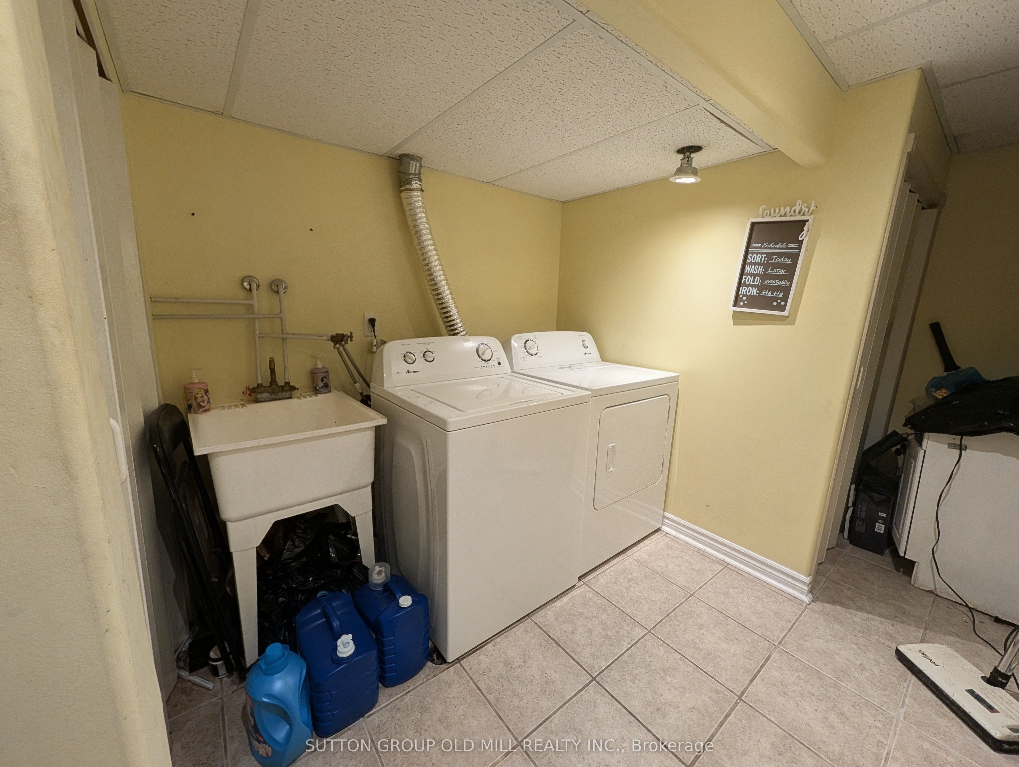 1 James Street, Mississauga, ON L5M 1R4