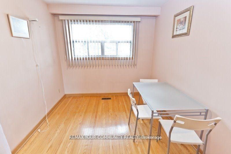 8 Stanwood Crescent, Toronto, ON M9M 1Z9 photo 5
