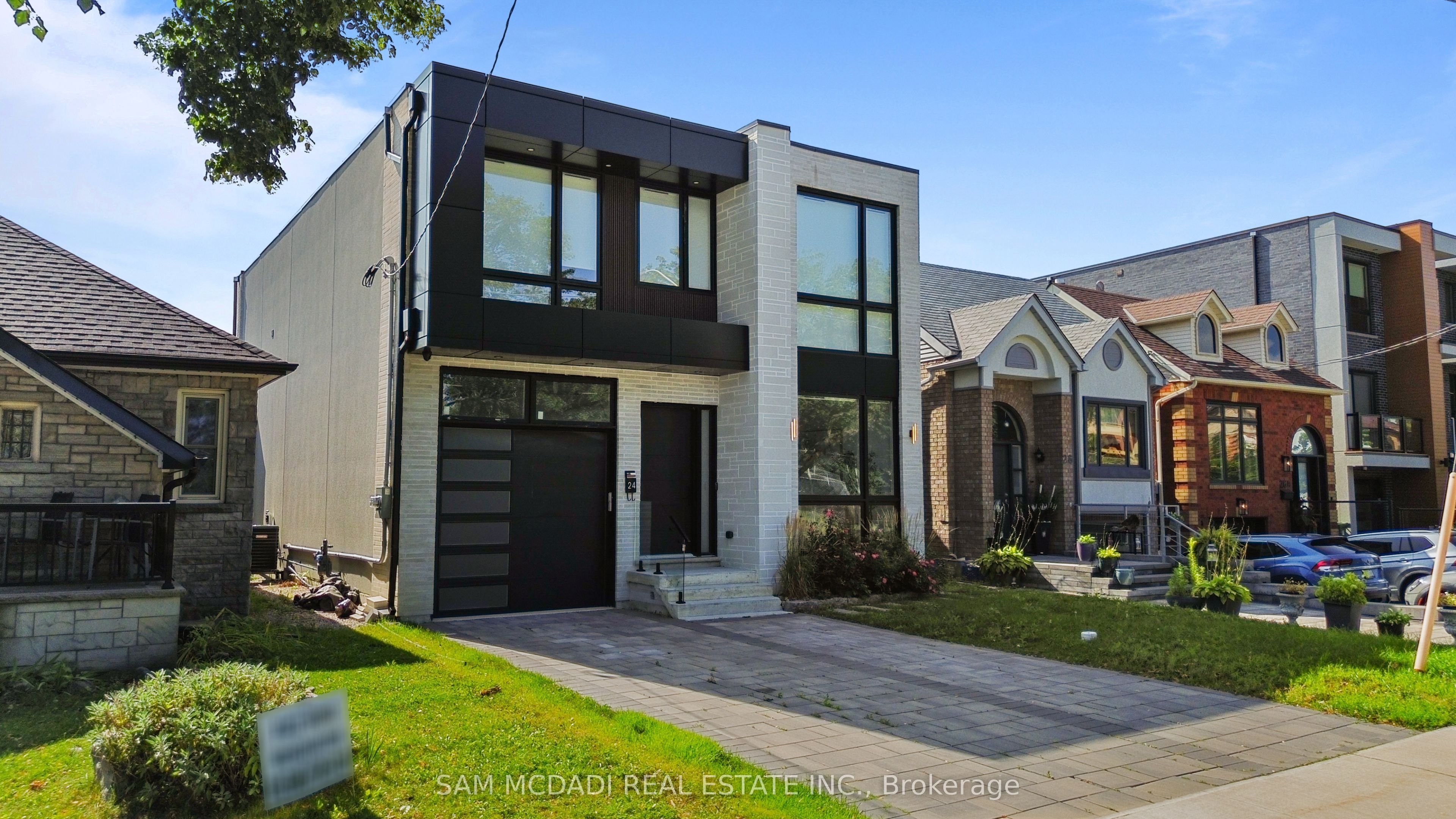 24 Twenty First Street, Toronto, ON M8V 3L7 photo 2