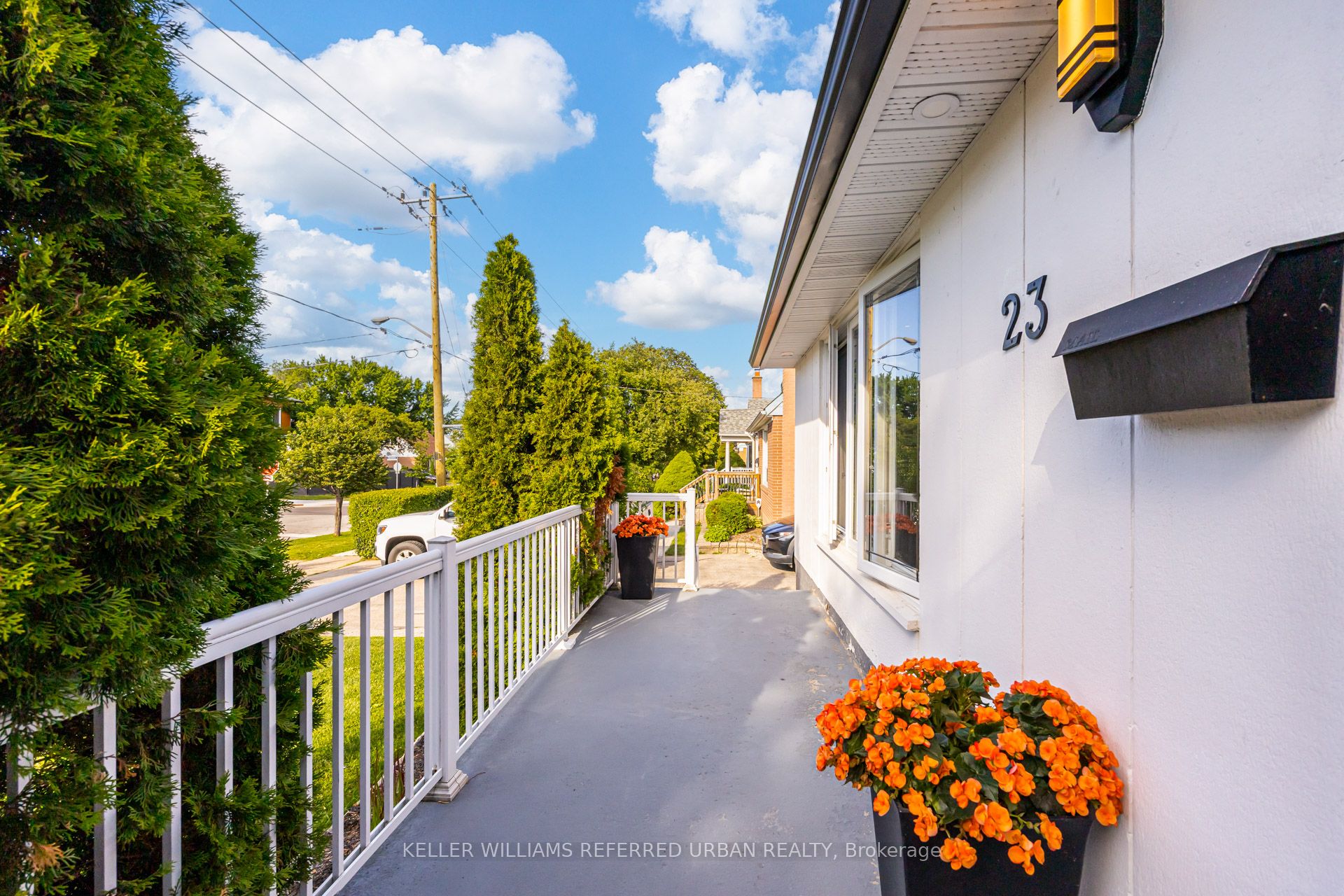 23 Allenby Avenue, Toronto, ON M9W 1S5 photo 3