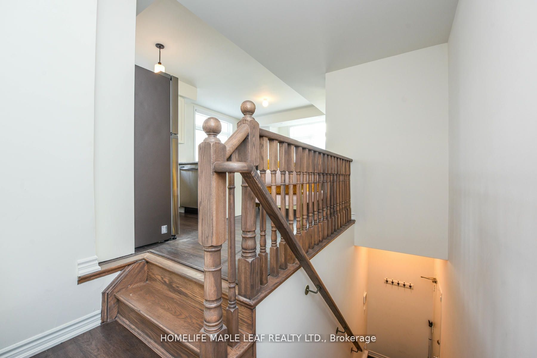 30 Halliford Place 215, Brampton, ON L6P 4R1 photo 5
