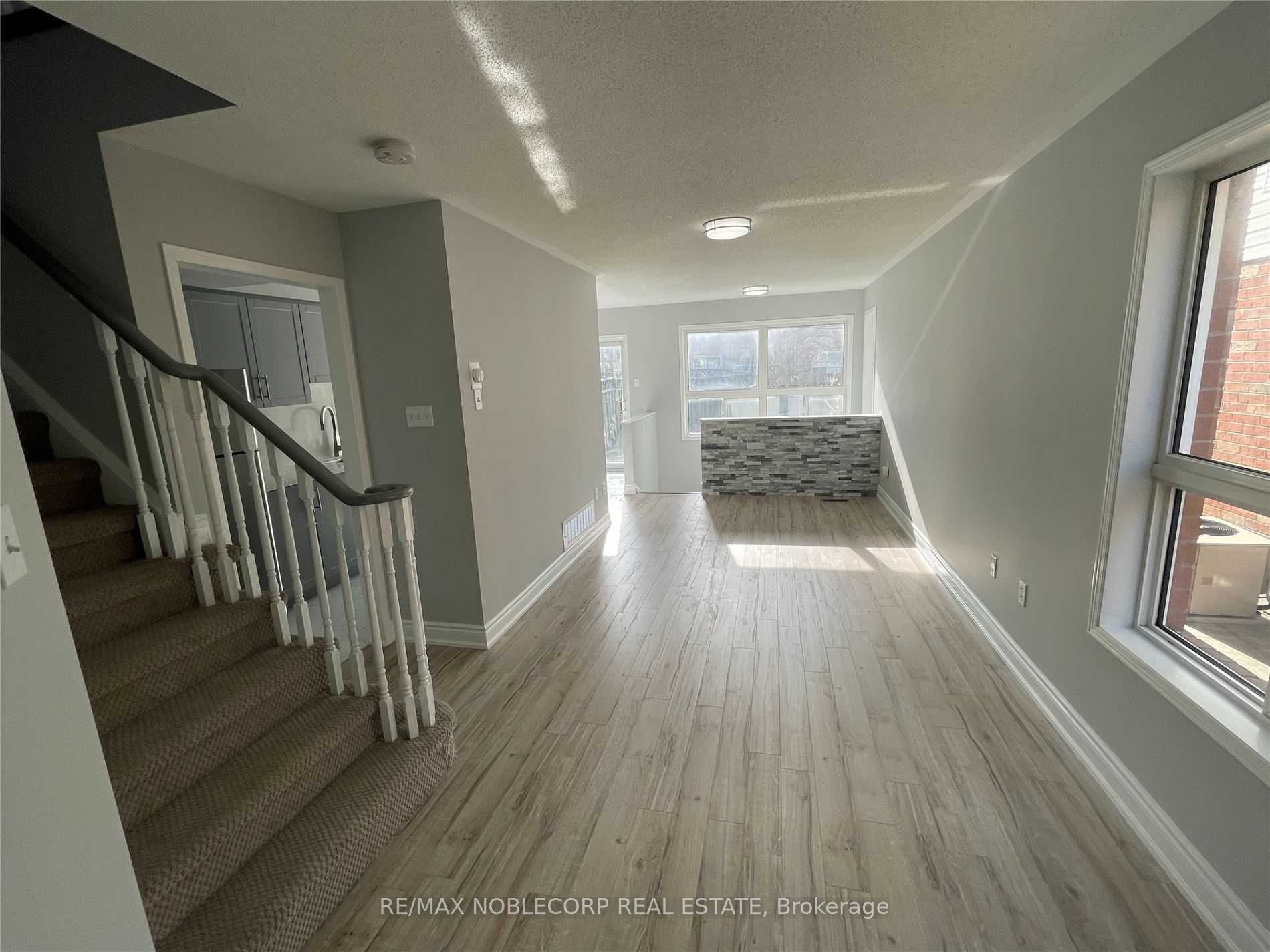 14 Cordgrass Crescent, Brampton, ON L6R 1Y4 photo 3
