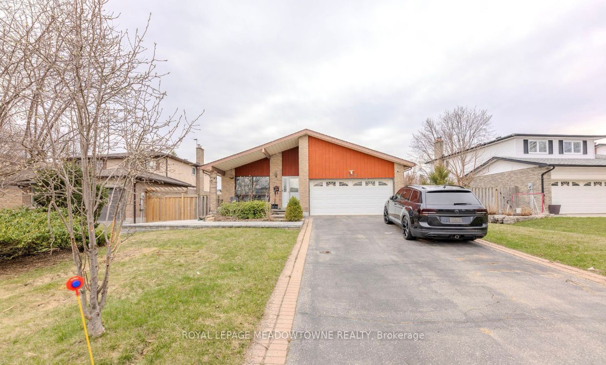 468 Gowland Crescent BSMT, Milton, ON L9T 4E5 photo 2