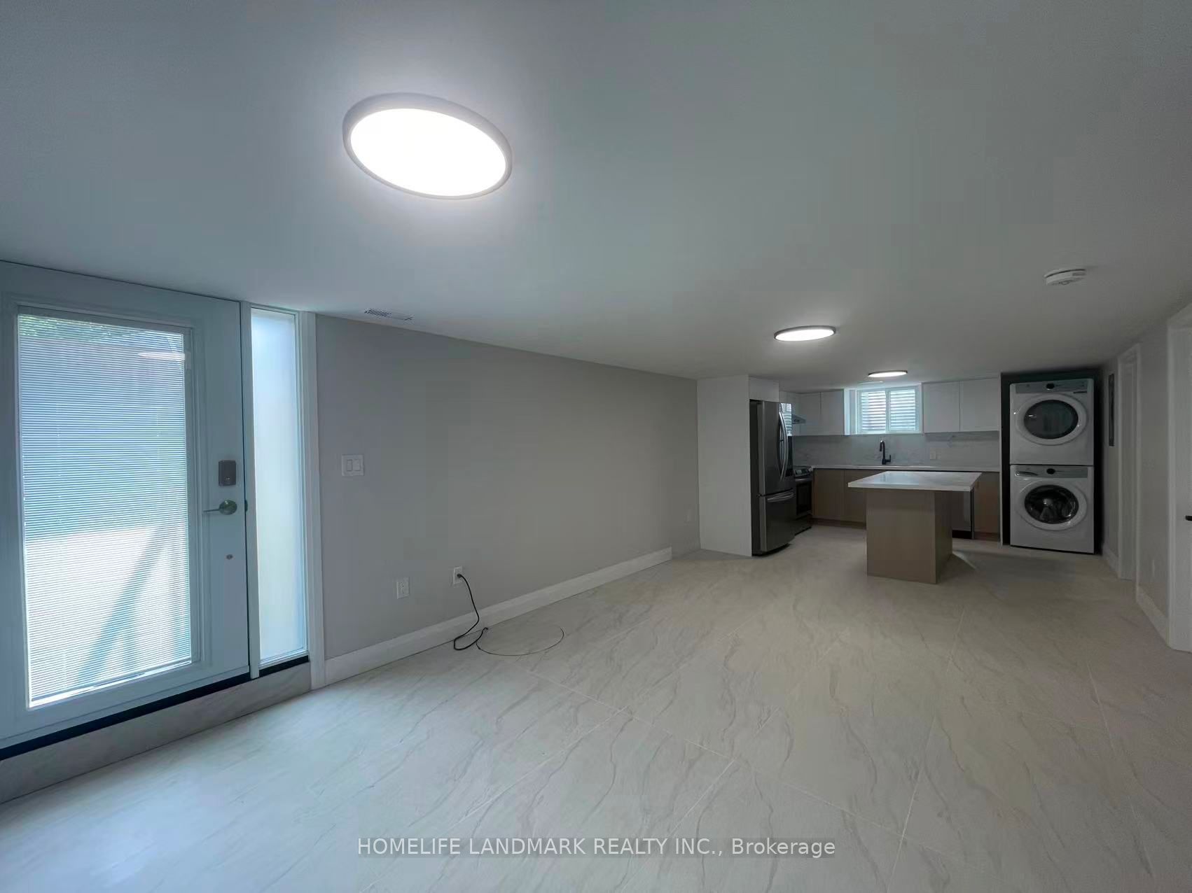 17 Rosemeade Avenue Unit 3, Toronto, ON M8Y 3A2 photo 5