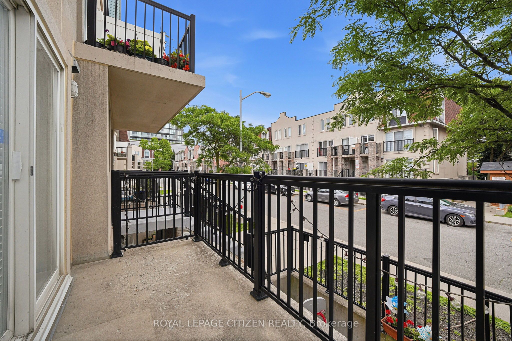 75 George Appleton Way 2048, Toronto, ON M3M 0A2 photo 3