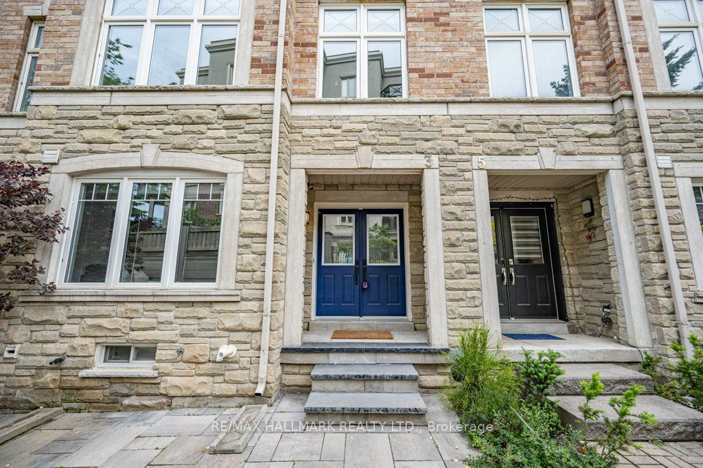 3 Chimes Lane, Toronto, ON M8Y 4H8 photo 3