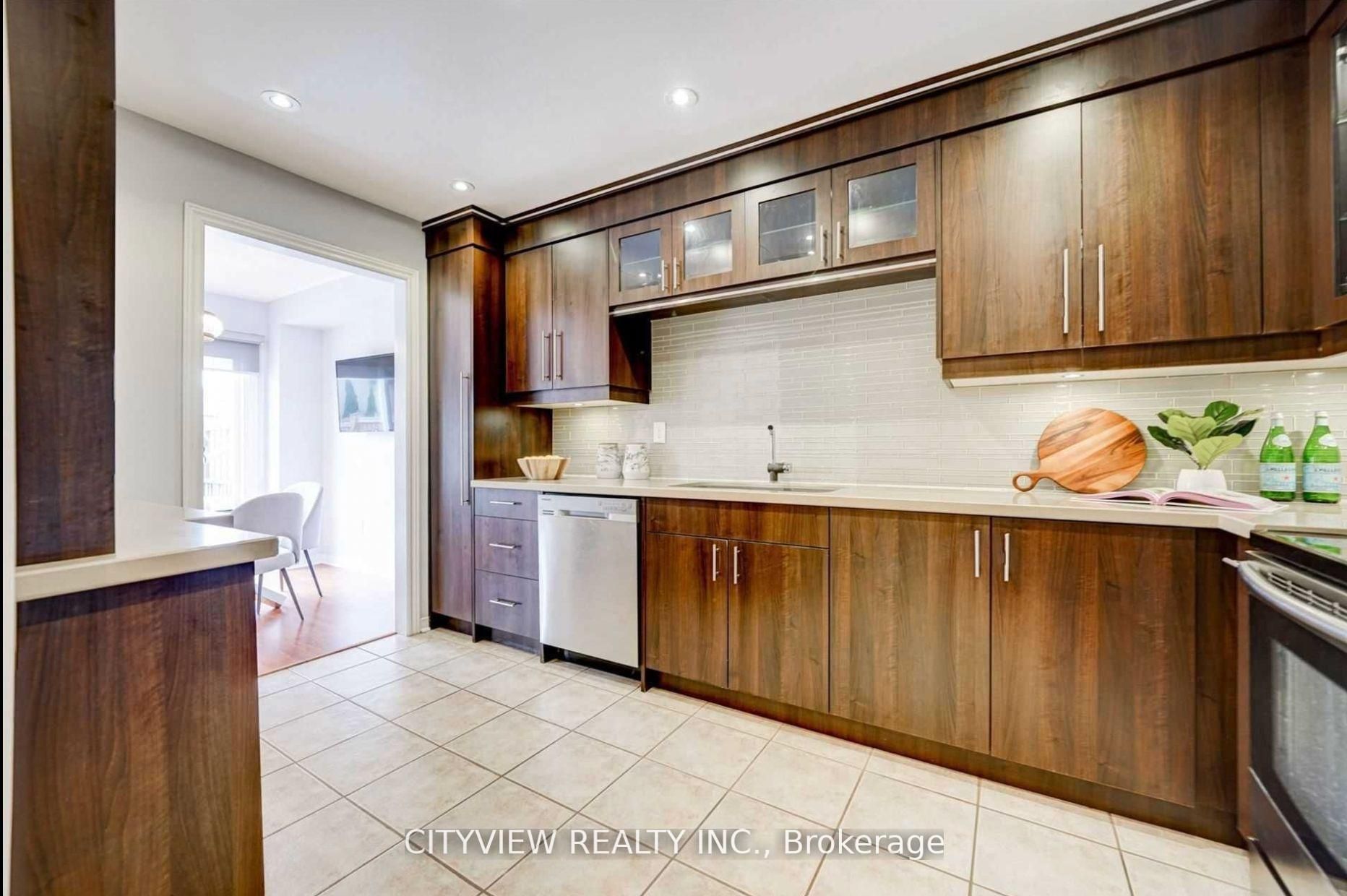 2140 Oakpoint Road, Oakville, ON L6M 3N2 photo 5