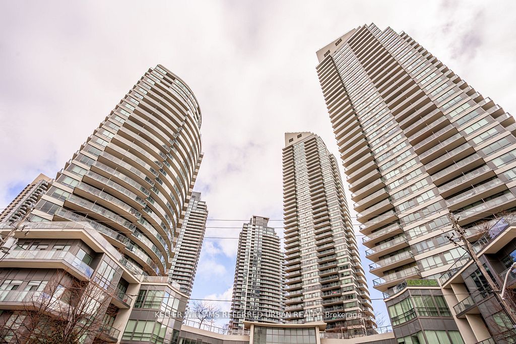 15 Legion Road 1002, Toronto, ON M8V 0A9 photo 2