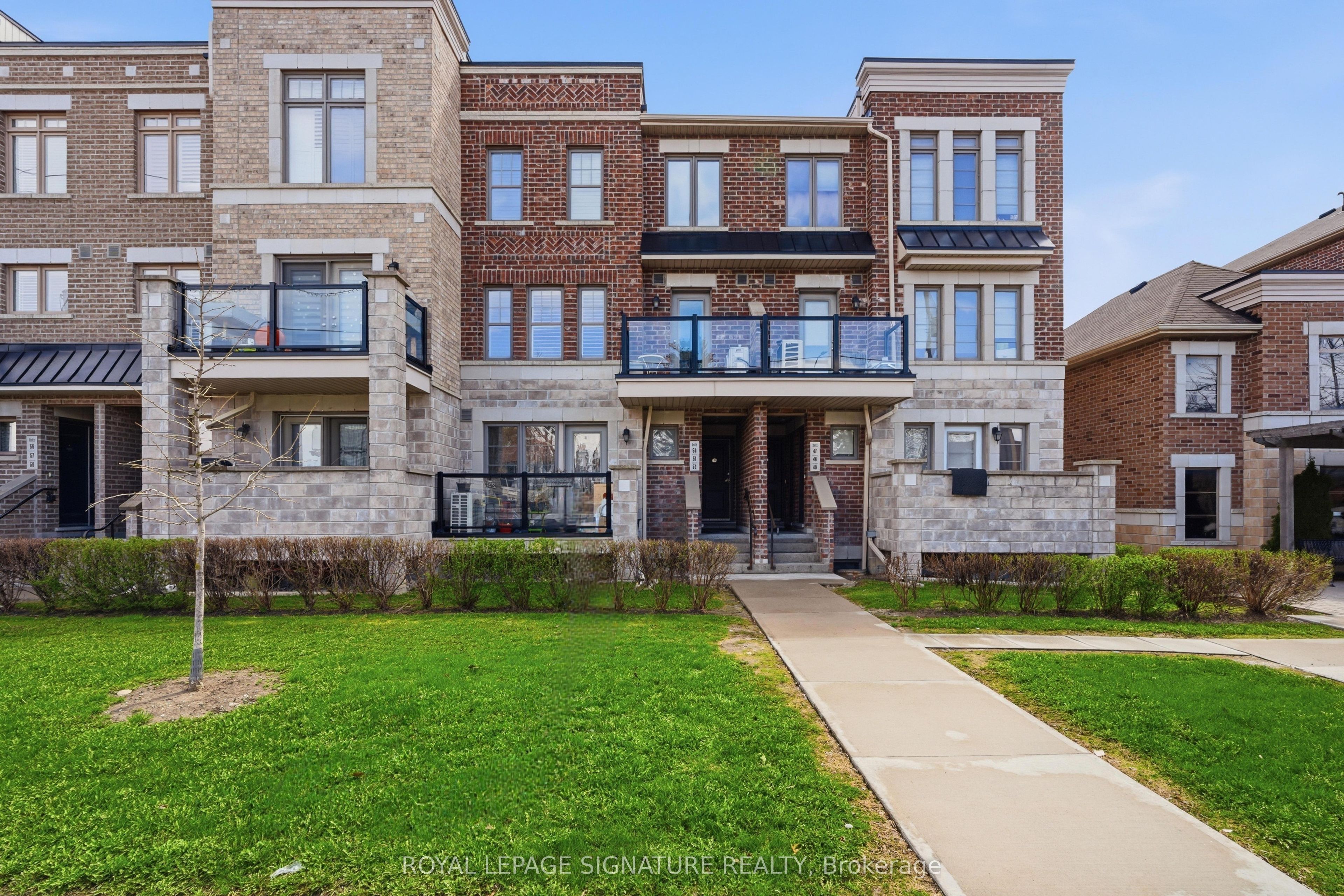 2315 Sheppard Avenue W 50, Toronto, ON M9M 0E8