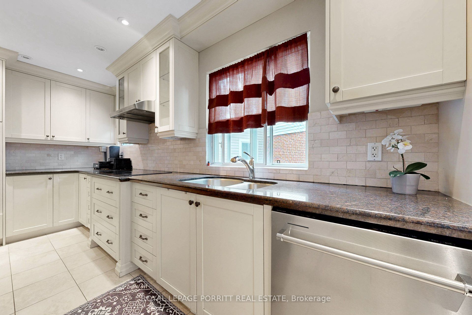 14 Heslop Drive, Toronto, ON M8W 4R1 photo 4