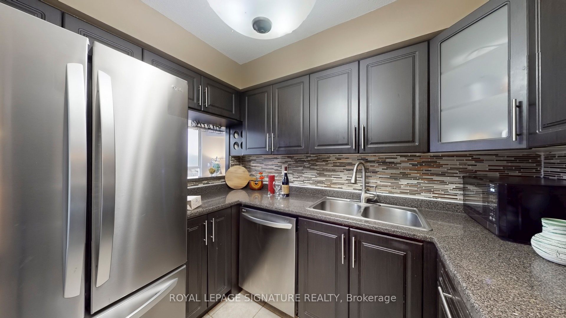 2901 Kipling Avenue 307, Toronto, ON M9V 5E5 photo 5