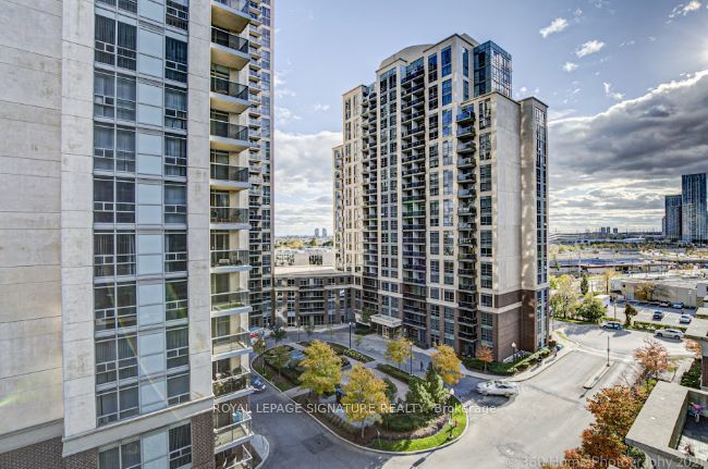7 Michael Power Place 804, Toronto, ON M9A 0A4 photo 2