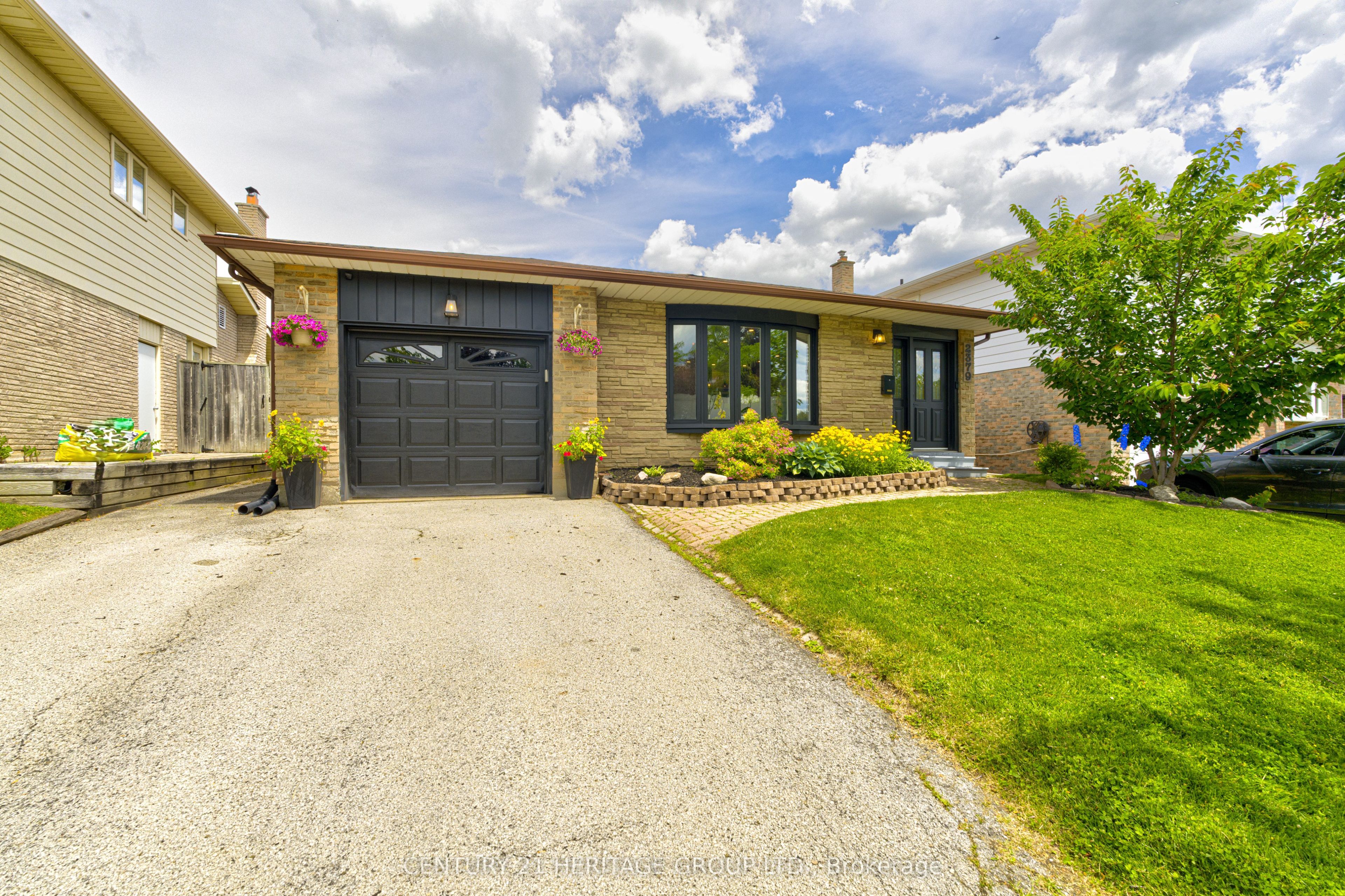 2379 Duncaster Drive, Burlington, ON L7P 3V9 photo 3