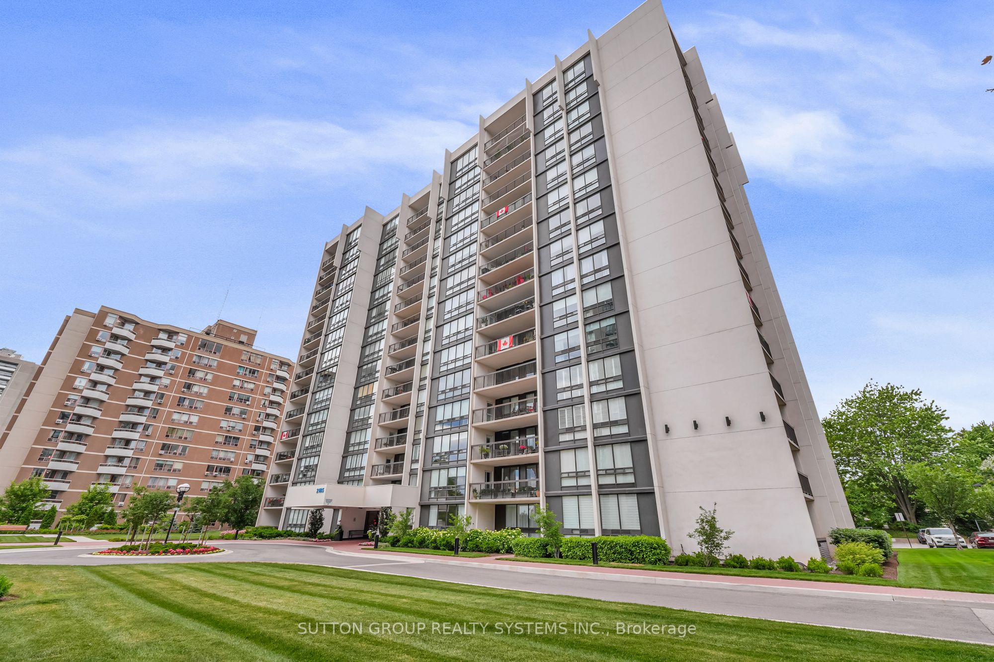 2185 Marine Drive 508, Oakville, ON L6L 5L6 photo 2