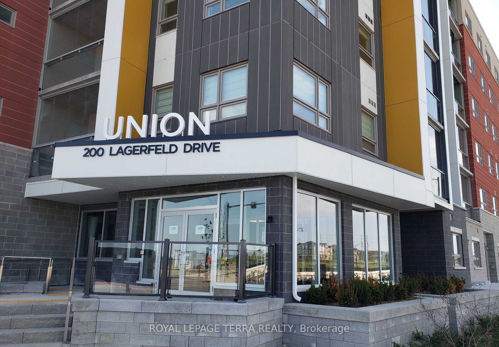 200 Lagerfeld Drive 320, Brampton, ON L7A 5G5