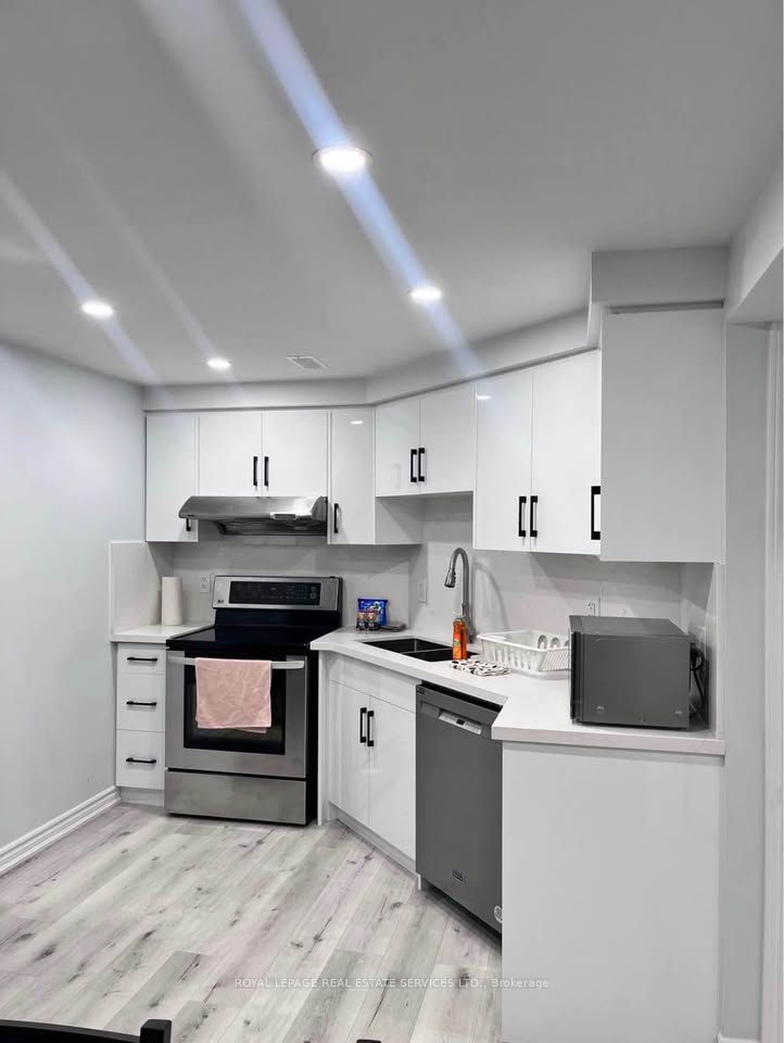 171 River Glen Boulevard lower, Oakville, ON L6H 5Y6 photo 3