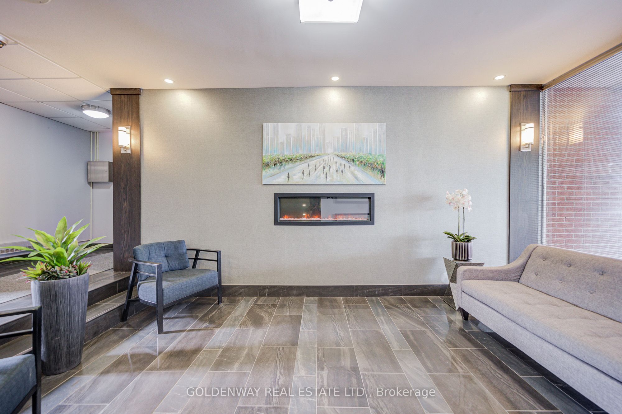 1660 Bloor Street 606, Mississauga, ON L4X 1R9 photo 3