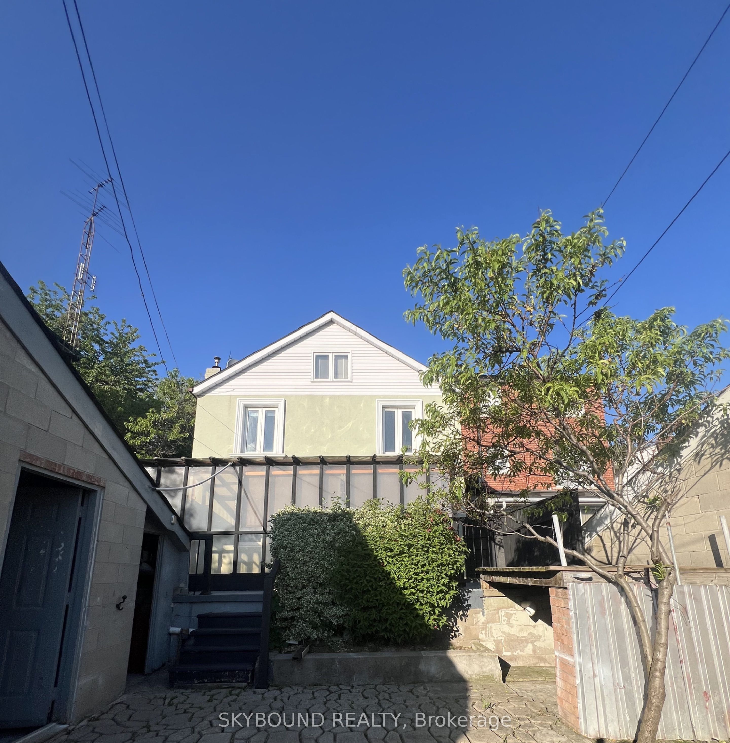 358 Silverthorn Avenue, Toronto, ON M6M 3G8 photo 4