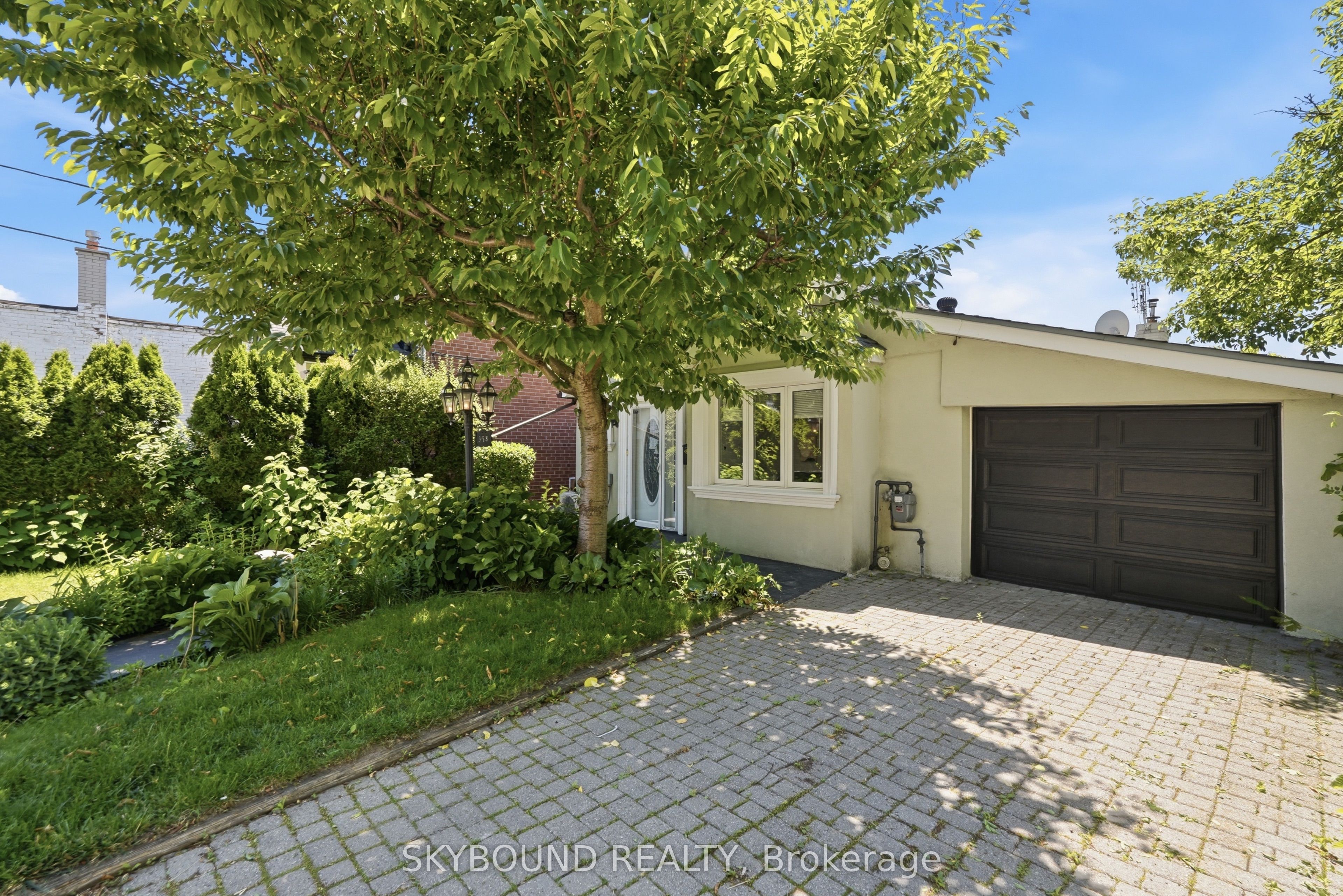 358 Silverthorn Avenue, Toronto, ON M6M 3G8 photo 5