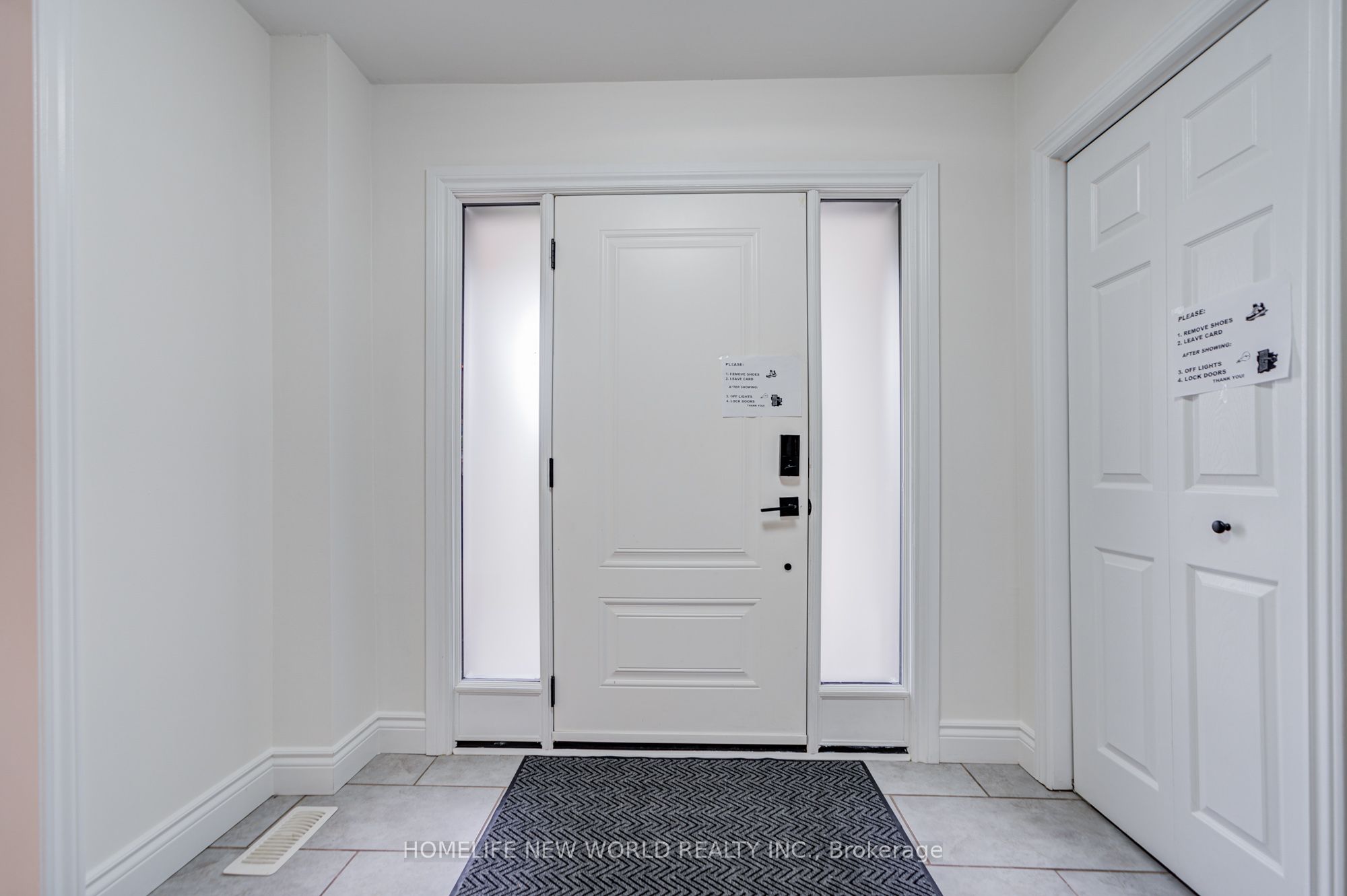 5 Hopedale Court, Mississauga, ON L5M 2G1 photo 4
