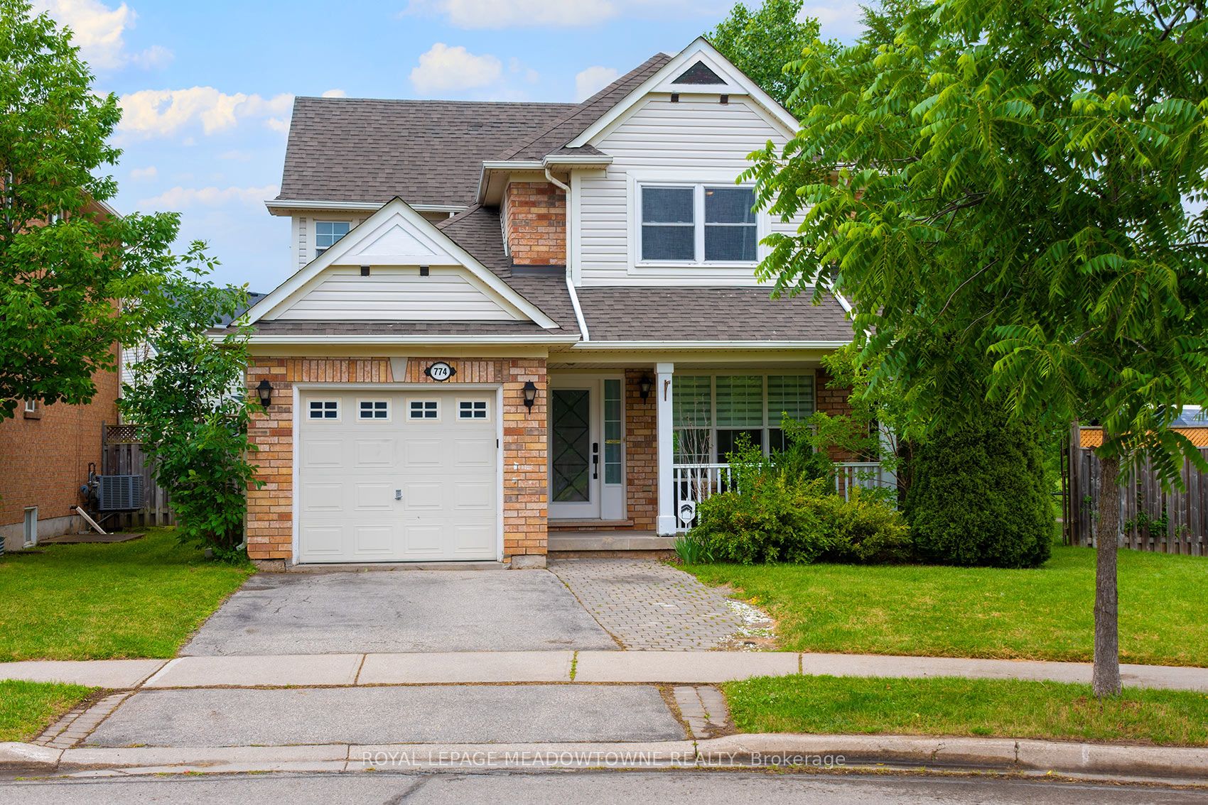 774 Irving Terrace, Milton, ON L9T 6H2 photo 2