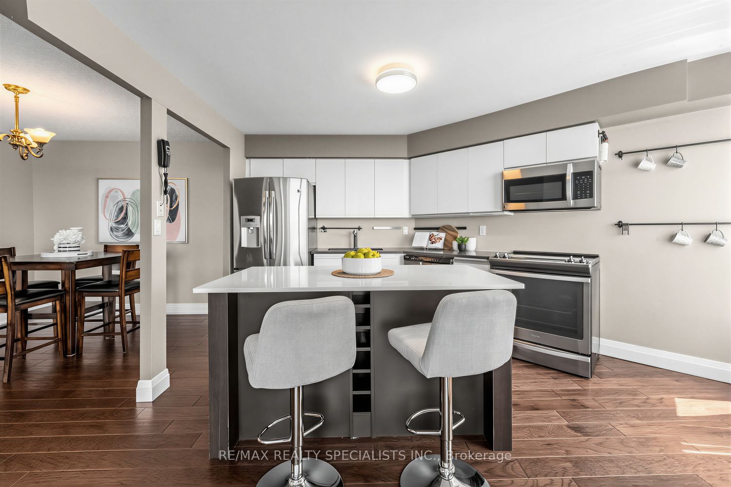 10 Laurelcrest Street 1006, Brampton, ON L6S 5Y3 photo 2
