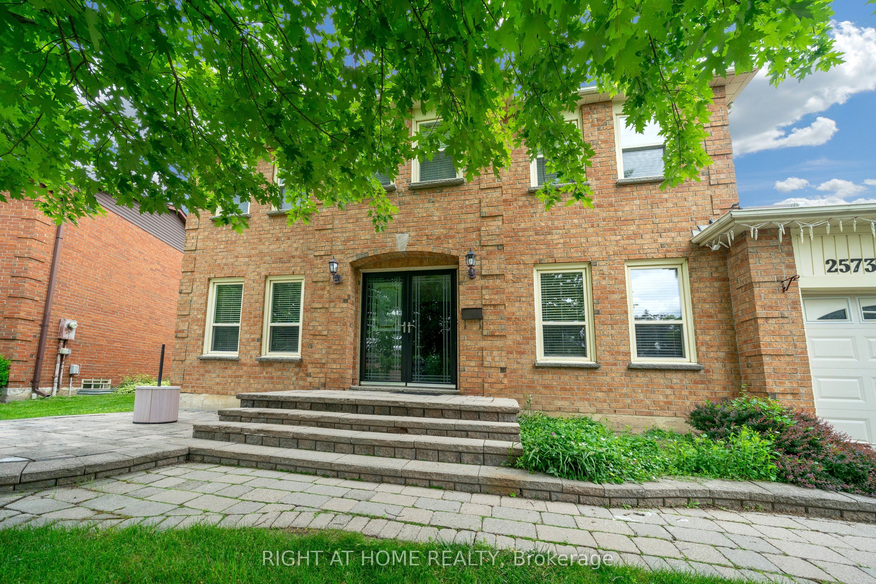 2573 Oshkin Court, Mississauga, ON L5N 3Z3 photo 5