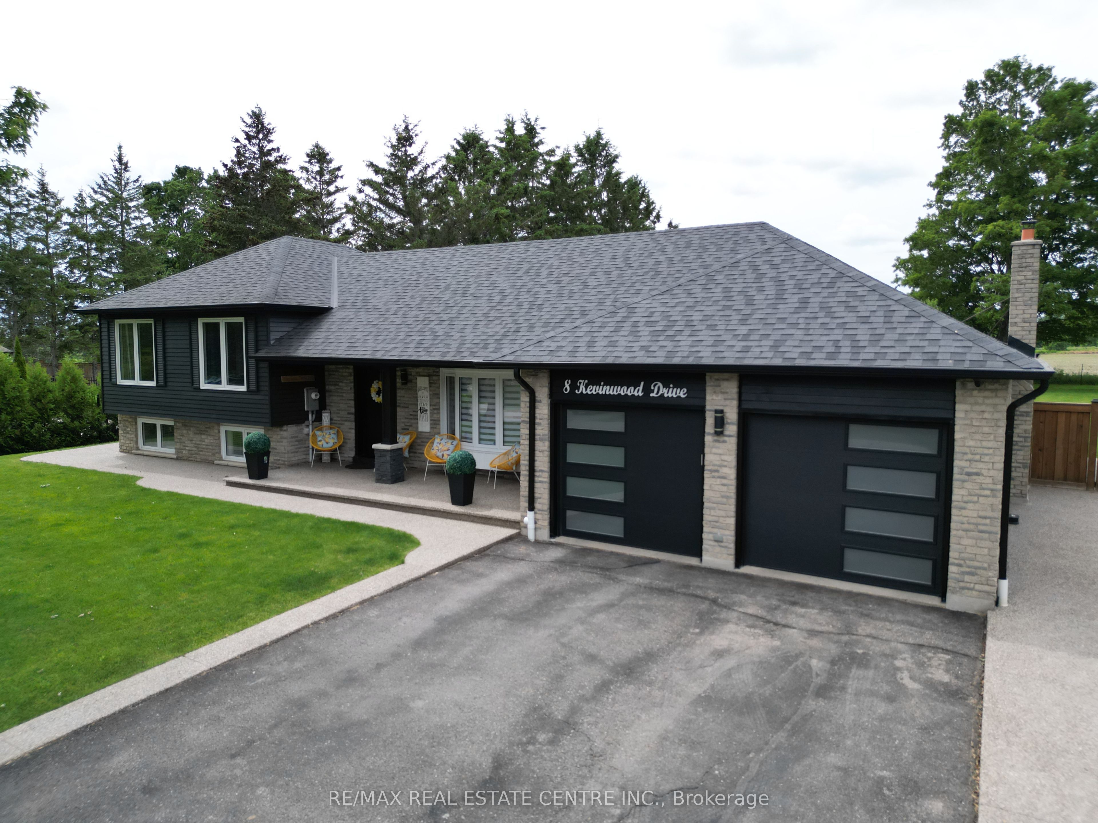 8 Kevinwood Drive, Caledon, ON L7K 0Z1 photo 2